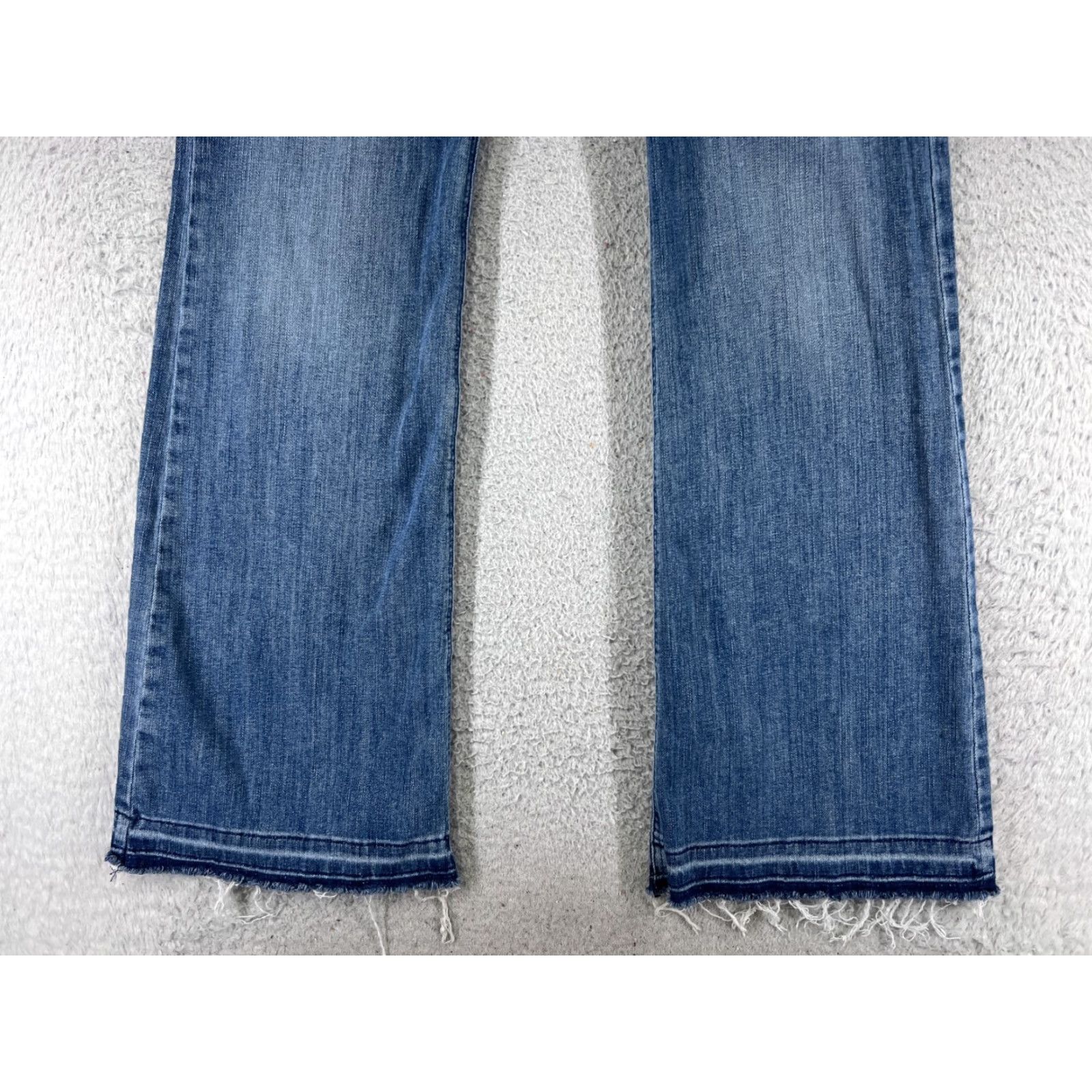 Ariat Ariat Jeans Womens Bootcut Denim Blue 31 Regular 29x31 Stretch Distressed Mid Rise 5-Pocket Denim Cotton Blend Womens Jeans Sportswear Size 24" / US 00 / IT 34 - 2 Thumbnail