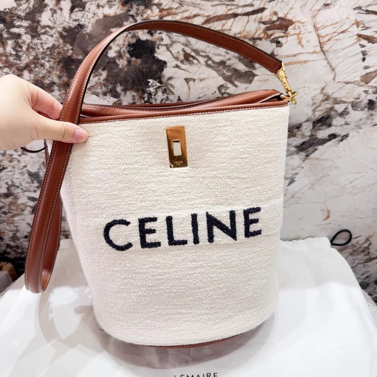 Celine Celine Canvas Bucket Bag Shoulder/Crossbody - Minor Glue Mark Size ONE SIZE - 3 Thumbnail