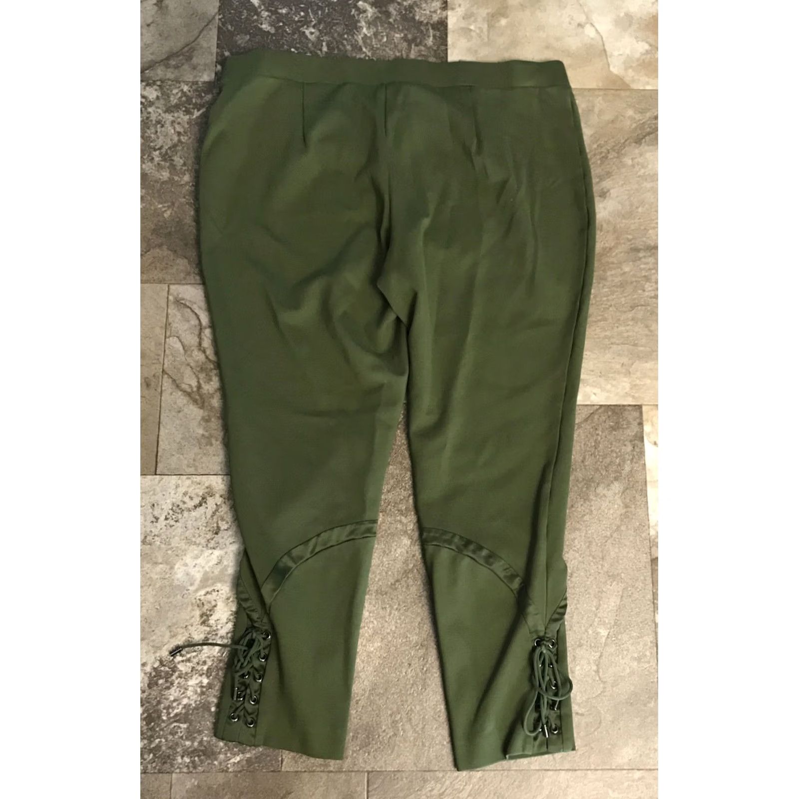 Haute Hippie Haute Hippie Pants Capri Knit Satin Trim Green XL Women Skinny Stretch 27in Rise 8.5-10.5in Regular Casual Size 40" / US 18 - 2 Thumbnail