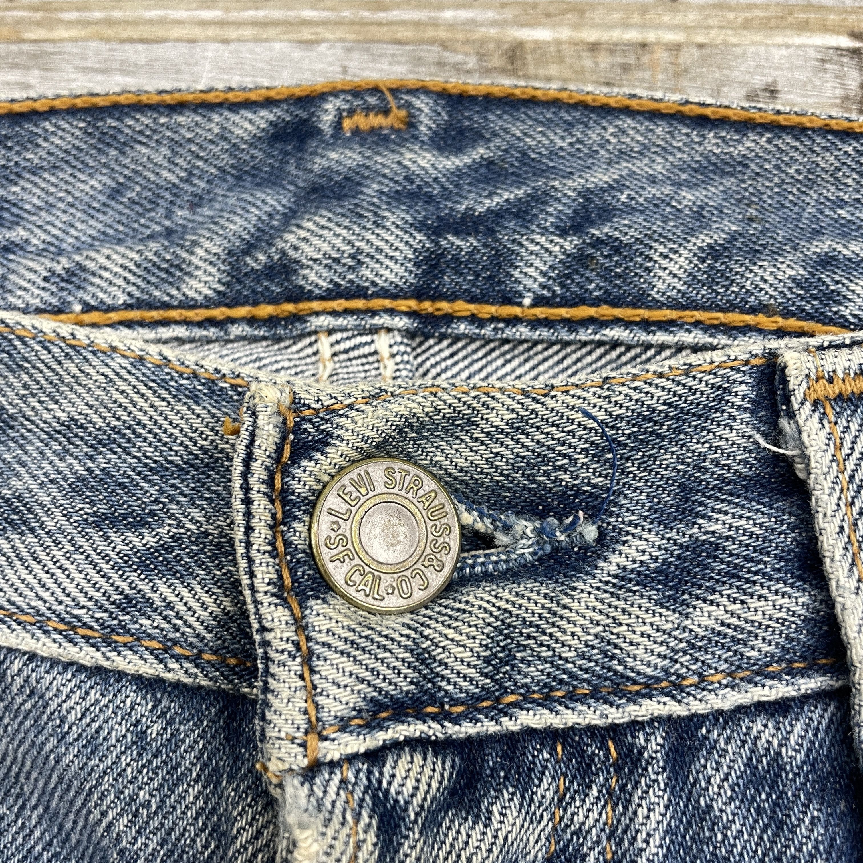 Levi's × Vintage Vintage Levi's 501 Faded Distressed Jeans-WC313 Size US 29 - 9 Thumbnail