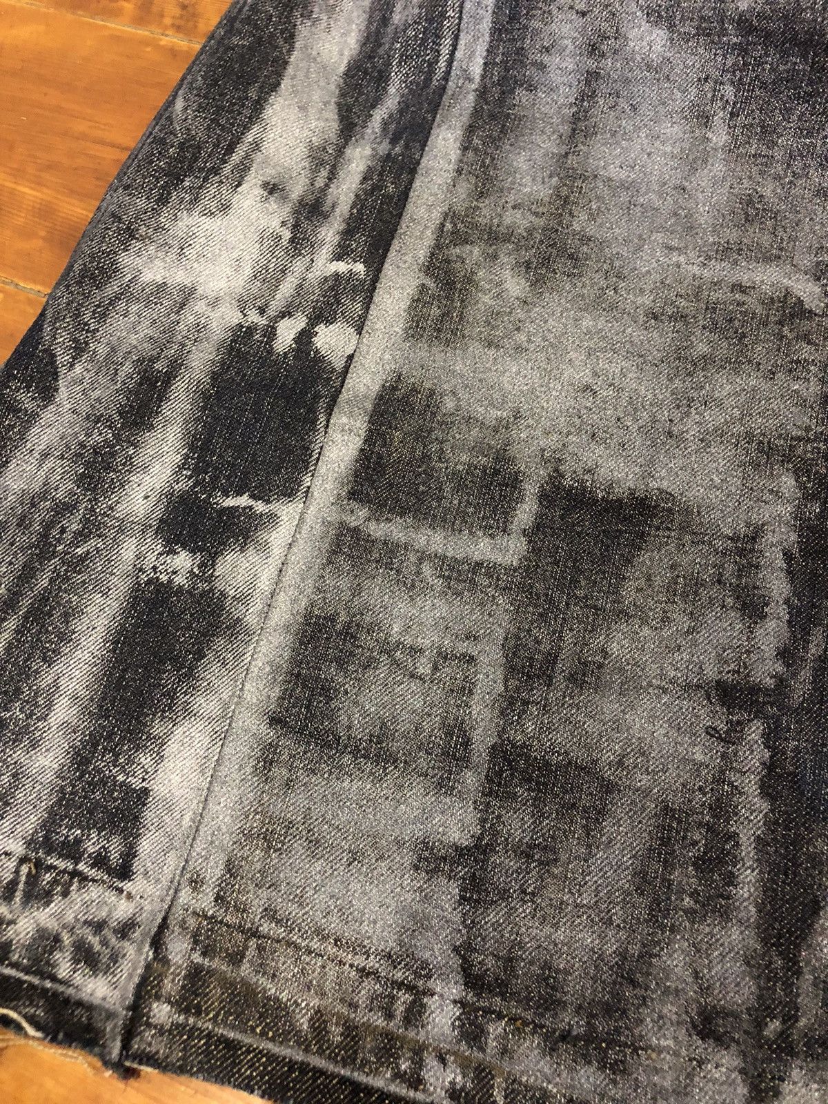 Japanese Brand Japanese Denim Painted Distressed Crush Faded Denim Baggy Size US 33 - 3 Thumbnail