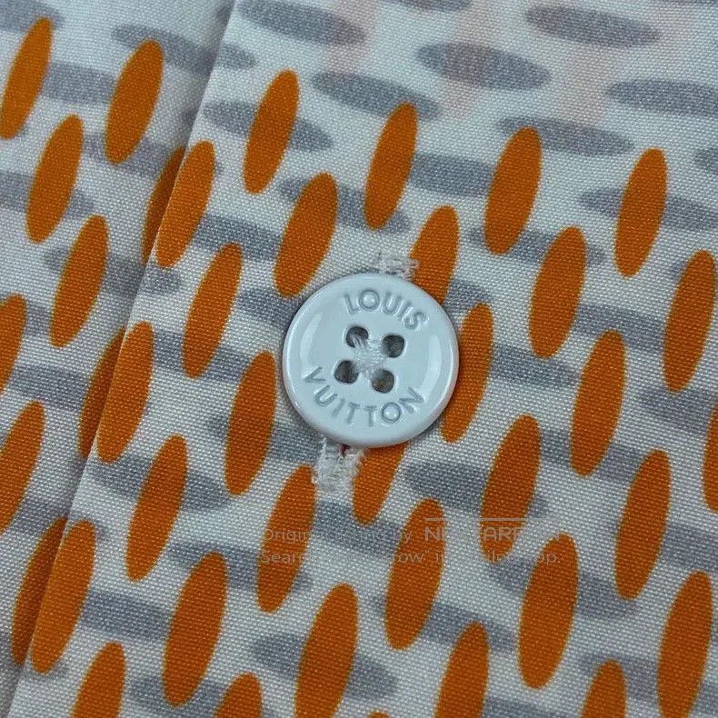 Louis Vuitton Louis Vuitton Checkerboard Shirt WM25712. Size US L / EU 52-54 / 3 - 3 Thumbnail