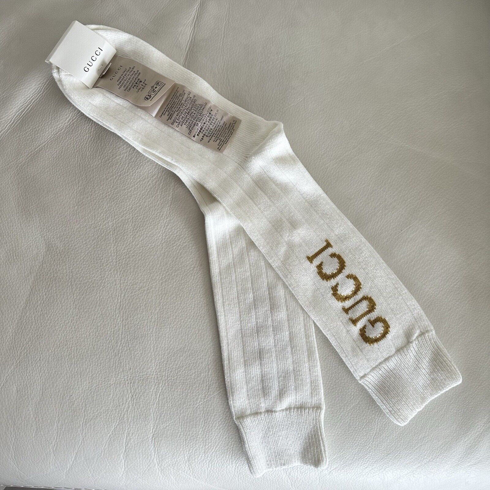 Gucci NEW Gucci Logo Socks Unisex White Wool 100% Authentic Gold S Size ONE SIZE - 3 Thumbnail