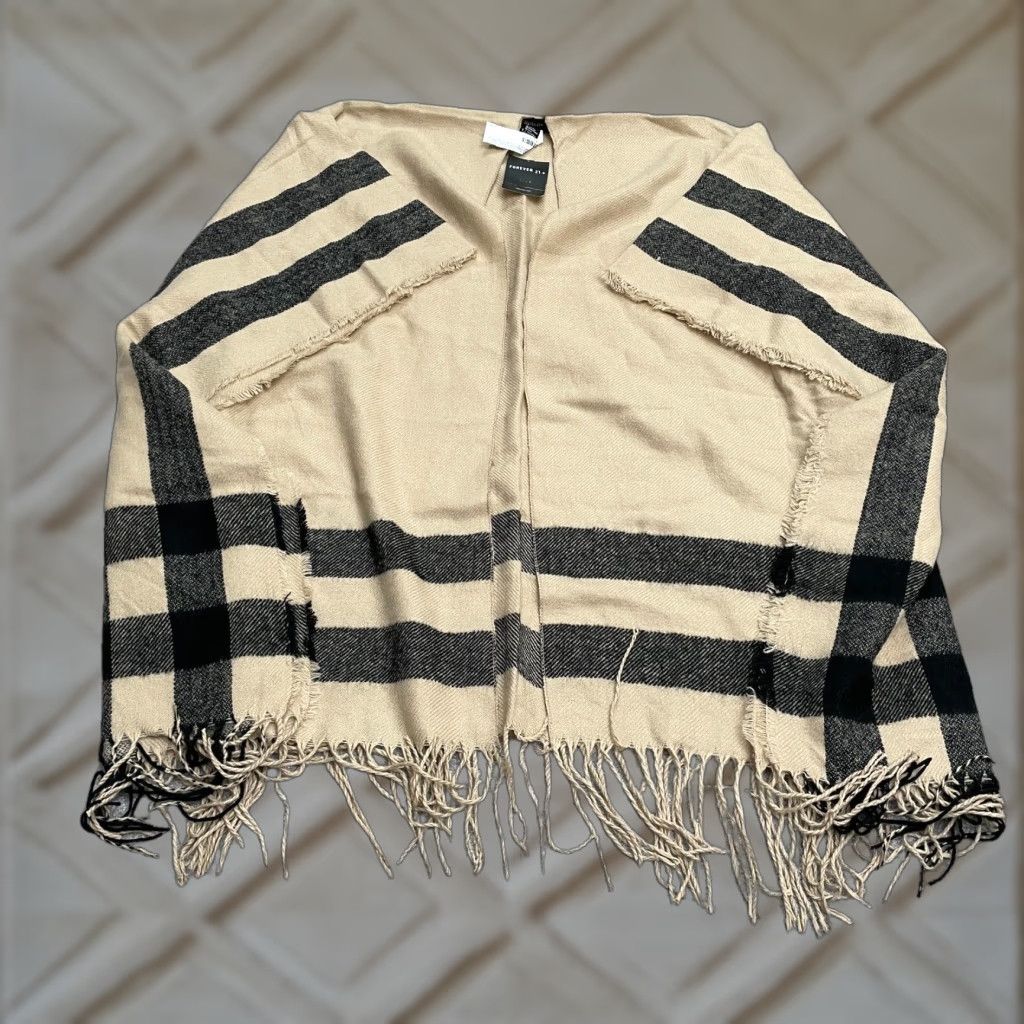 Forever 21 FOREVER 21 Shawl Top Shirt Womens One Size Taupe Black Striped Tasseled NWT Size ONE SIZE - 1 Thumbnail