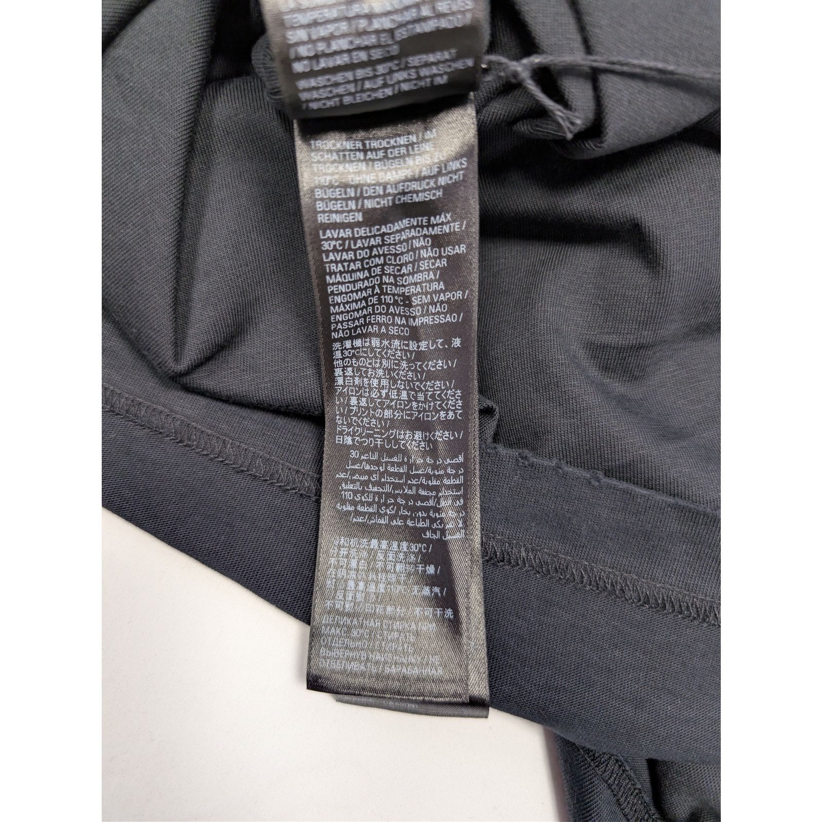 Balenciaga o1rshd1 Internal Use Only Inside-Out Vintage Jersey T-Shirt Size US L / EU 52-54 / 3 - 18 Thumbnail
