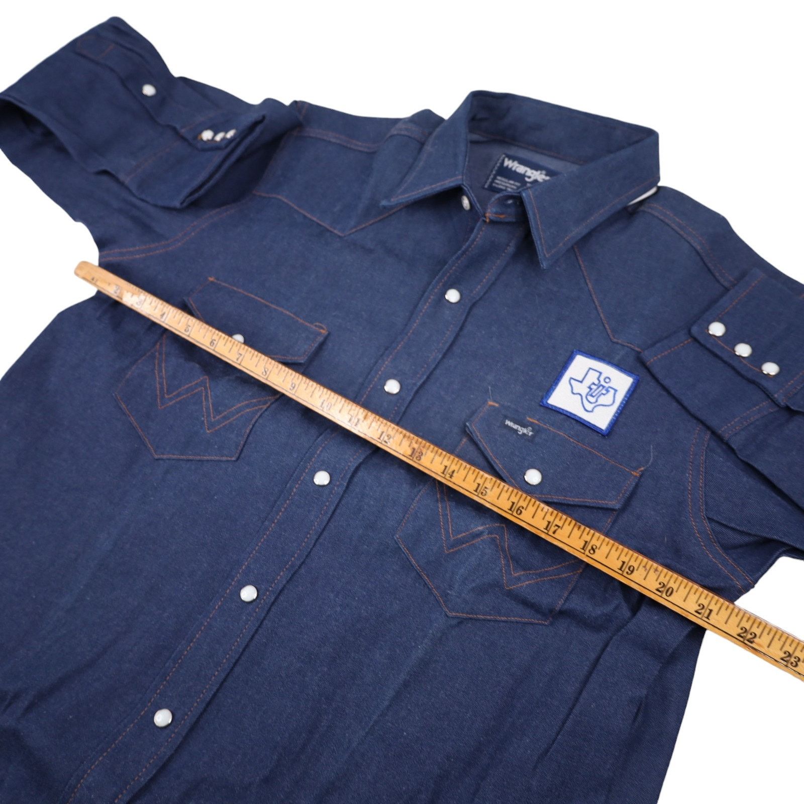 Vintage × Wrangler Vintage Wrangler Denim Pearl Snap Down Work Shirt Size US L / EU 52-54 / 3 - 6 Thumbnail