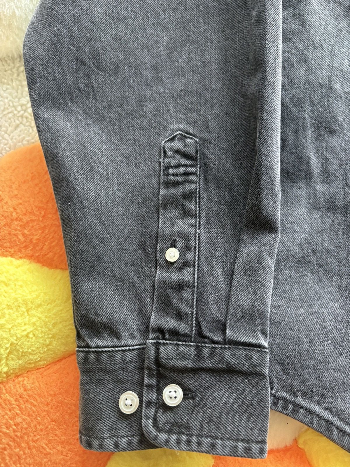 Supreme *NEW* Supreme Appliqué Denim Shirt Size US M / EU 48-50 / 2 - 10 Thumbnail