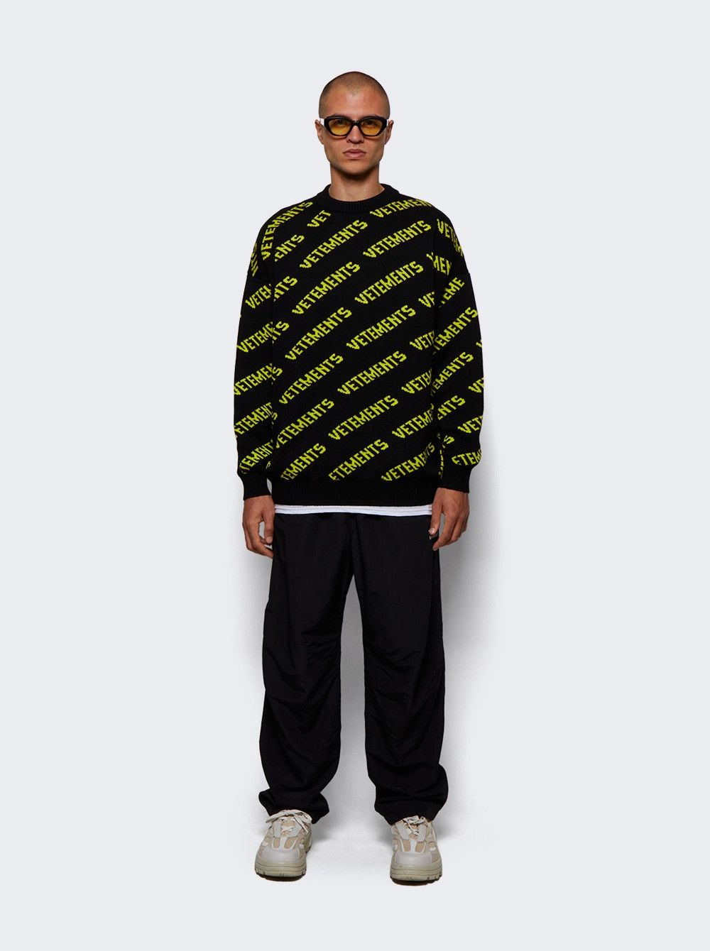 Vetements RARE Neon All Over Monogram Pattern Logo Knit Fine Wool FW22 Size US S / EU 44-46 / 1 - 14 Thumbnail