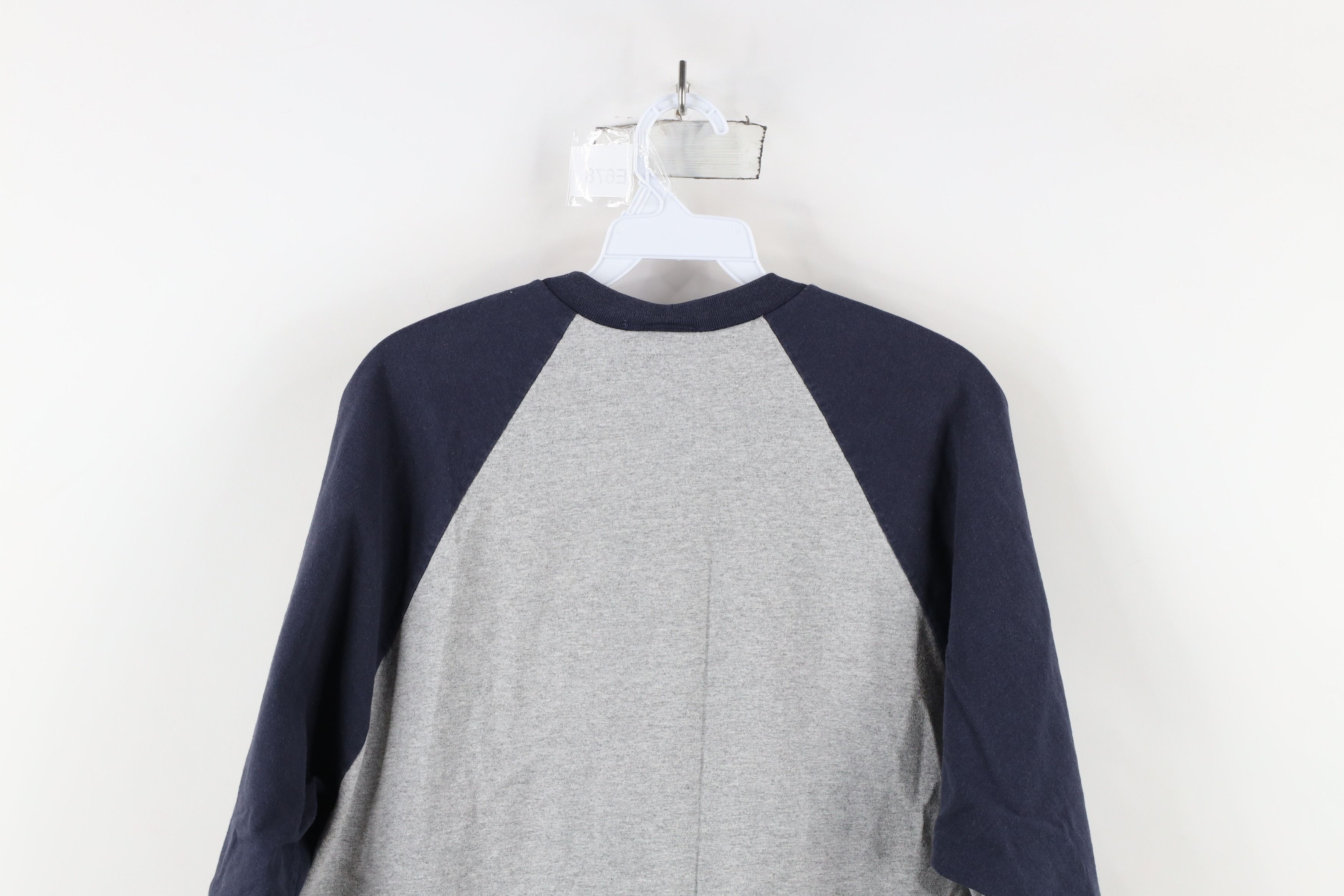 Vintage Vintage Y2K 2004 Yankees Baseball 3/4 Sleeve Raglan T-Shirt Size US L / EU 52-54 / 3 - 12 Thumbnail