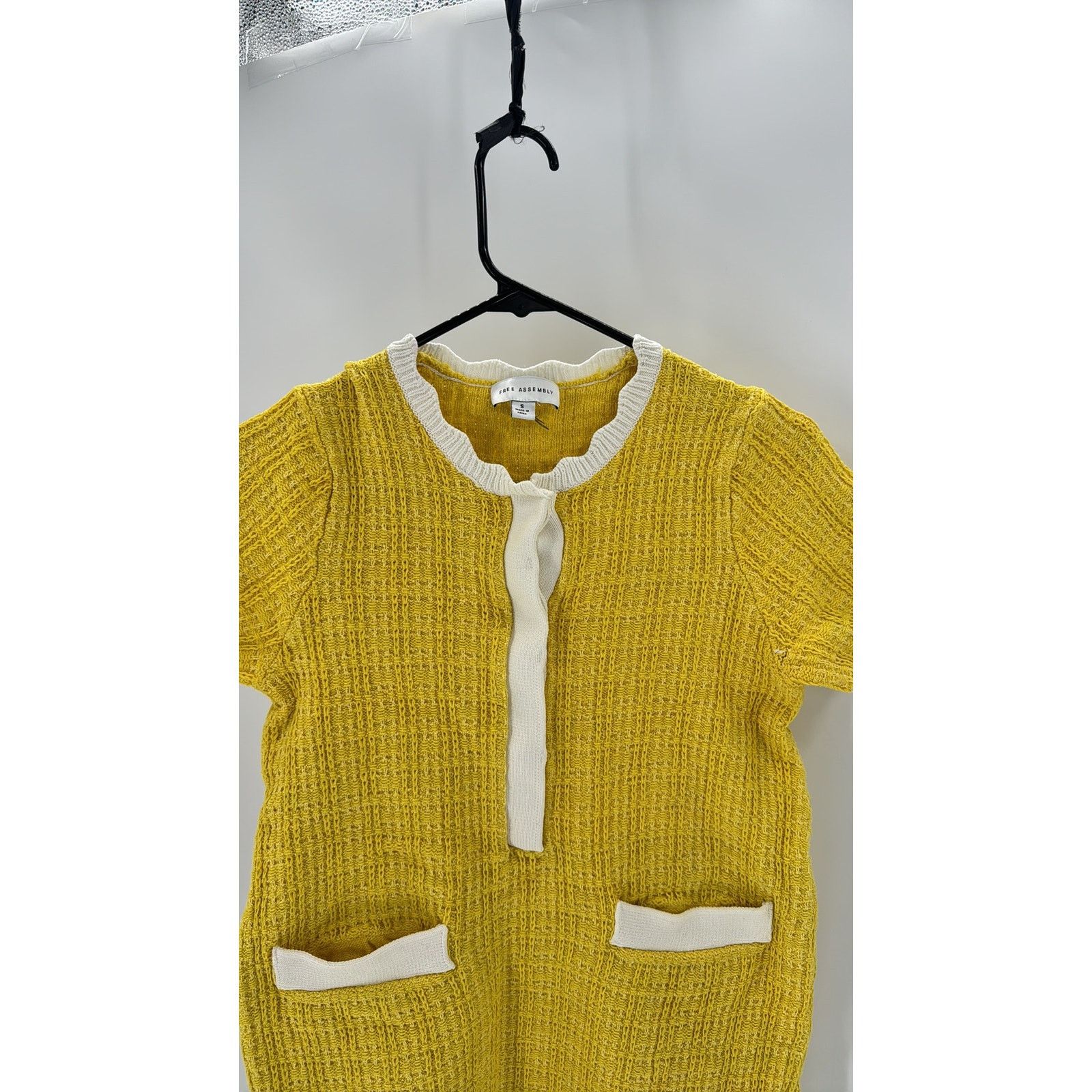 Other Free Assembly Women's Mini Sweater Dress with Scalloped Trim Size S / US 4 / IT 40 - 5 Thumbnail