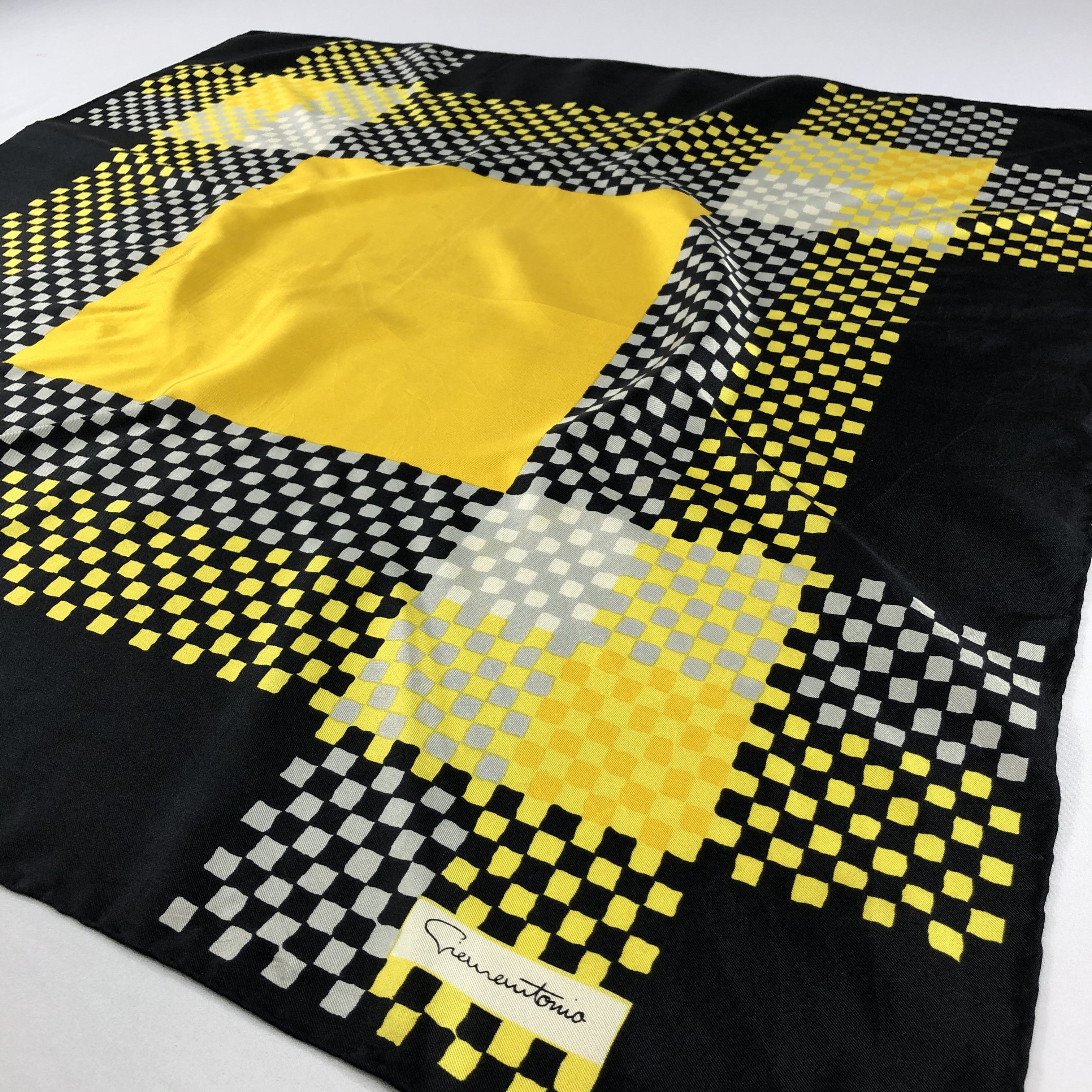 Vintage Vintage Giementonio Checkered Silk Scarf M332 Size ONE SIZE - 4 Thumbnail