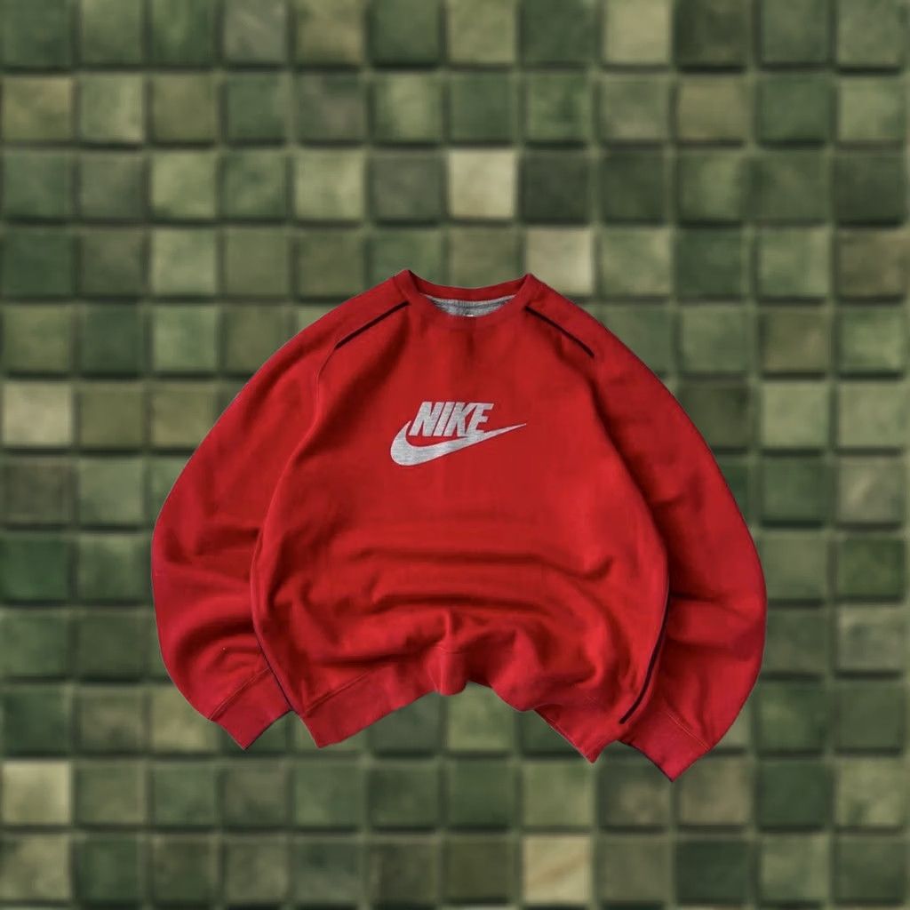 Nike VINTAGE Nike Big Logo Red Sweatshirt Mens M Sweatshirt Logo 90s Retro Sports Pullover Red Nike Shirt Size US M / EU 48-50 / 2 - 1 Thumbnail