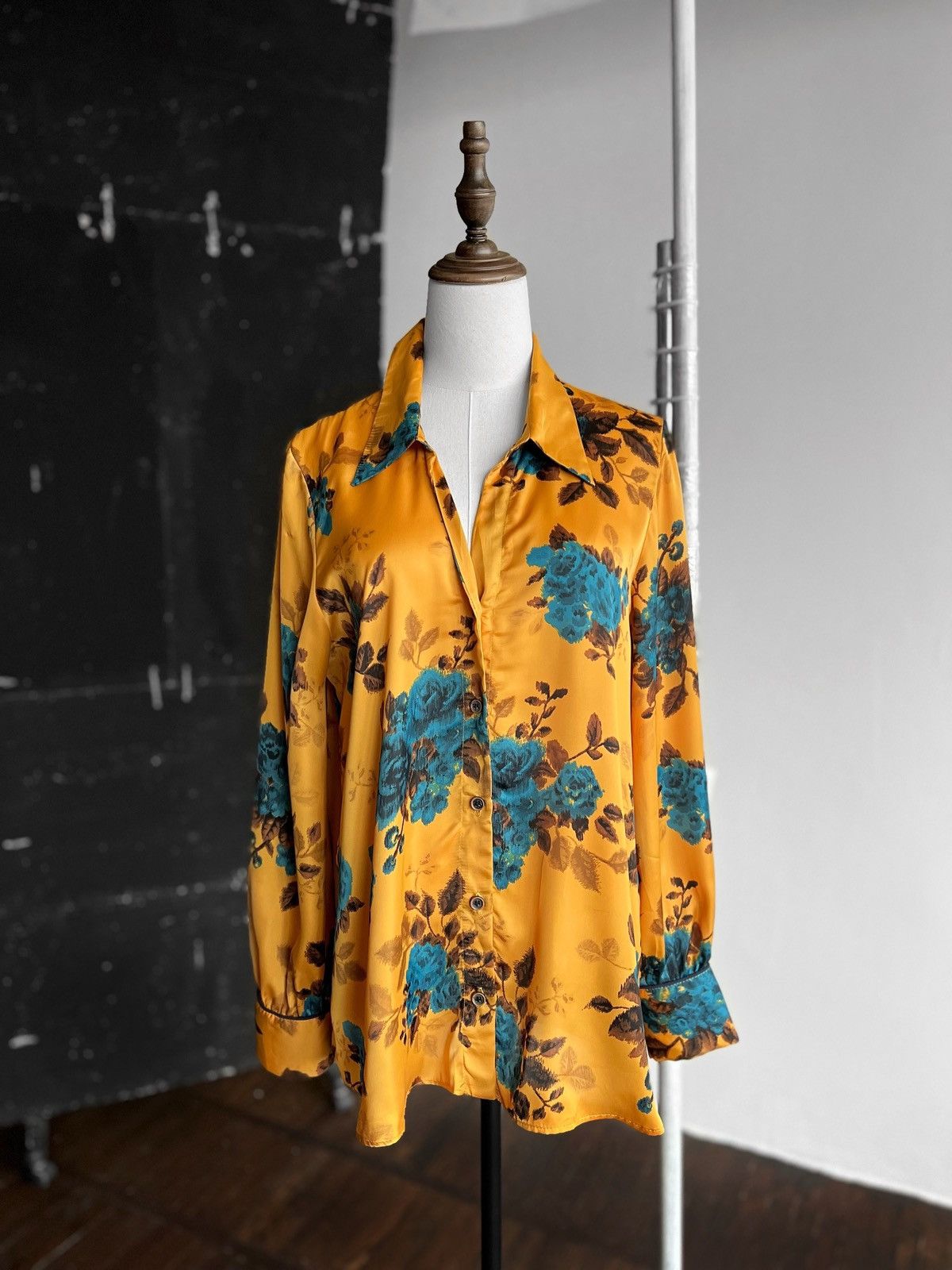 Designer × Zara Zara Women Floral Long Sleeve Blouse Yellow/Blue Lightweight Size S / US 4 / IT 40 - 1 Thumbnail