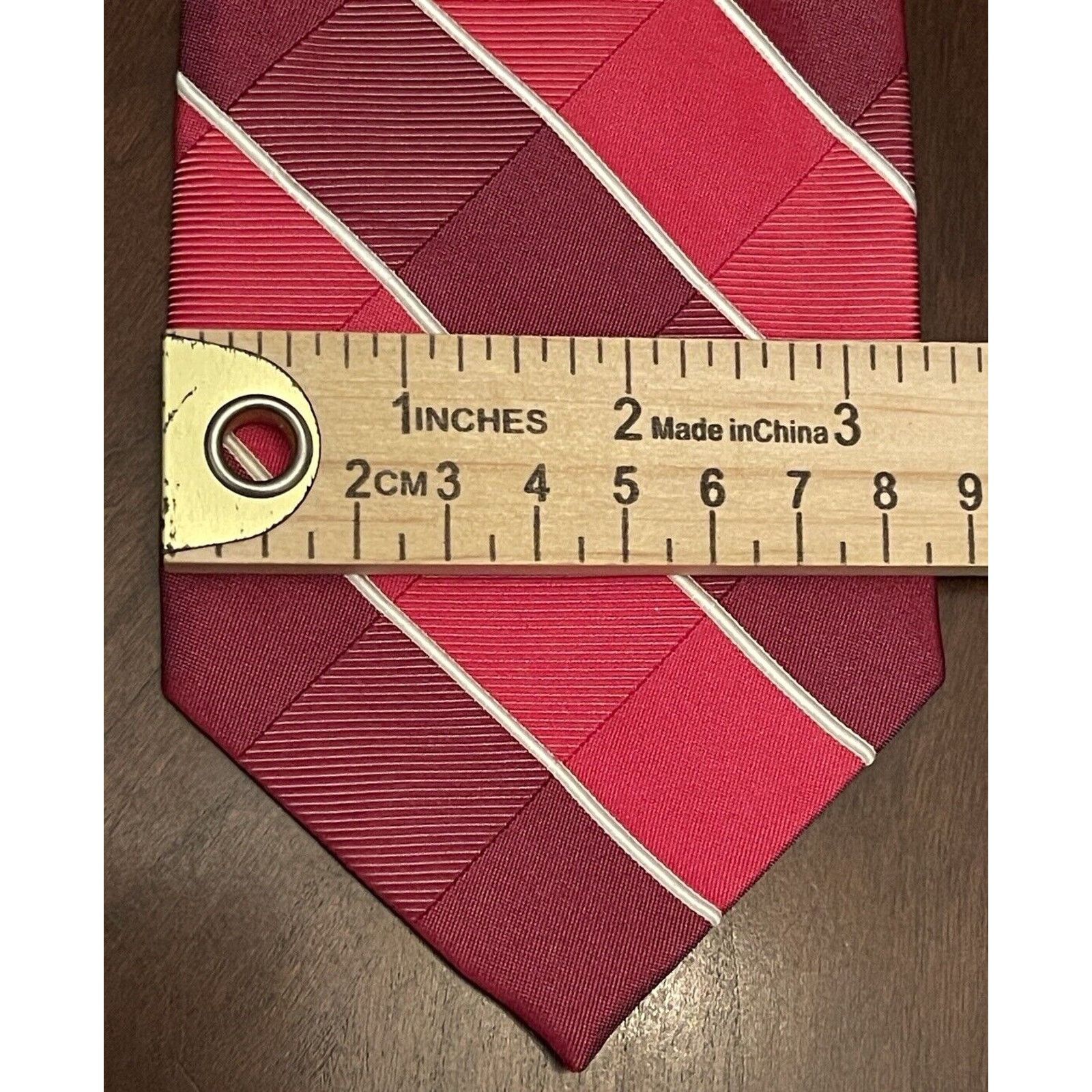 Arrow Arrow Red 100% Silk Men’s Neck Tie Made In China Size ONE SIZE - 4 Thumbnail