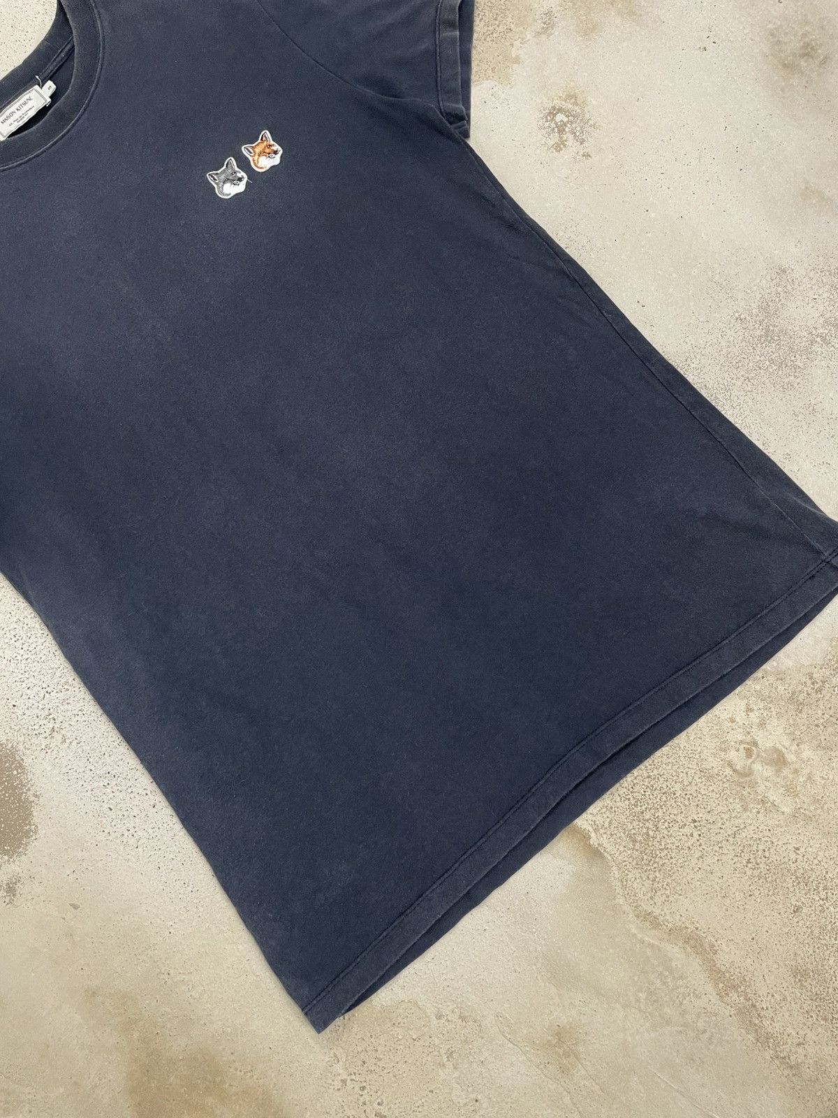 Designer × Maison Kitsune Sunfaded Maison Kitsune Small Fox Paris Size US S / EU 44-46 / 1 - 4 Thumbnail