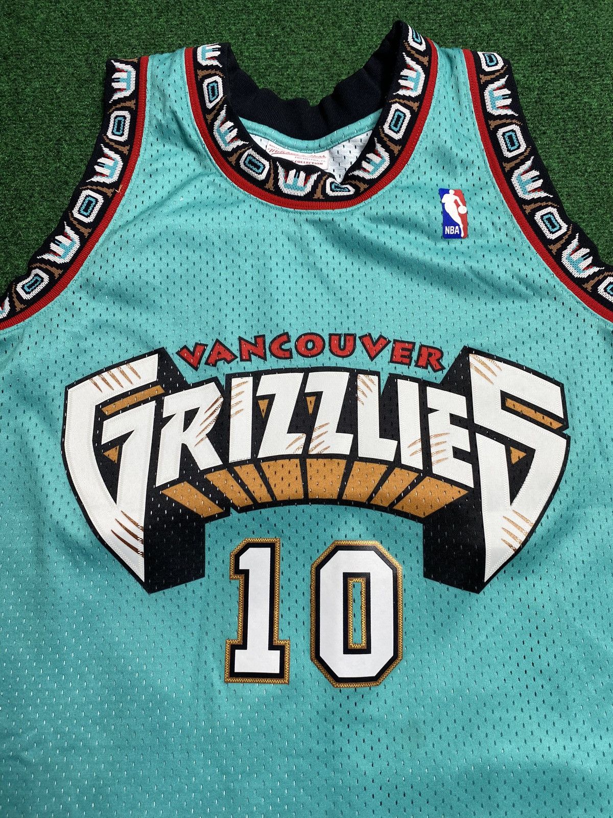 Mitchell & Ness NBA Mitchell & Ness Grizzlies Bibby Jersey XLarge Size US XL / EU 56 / 4 - 3 Thumbnail