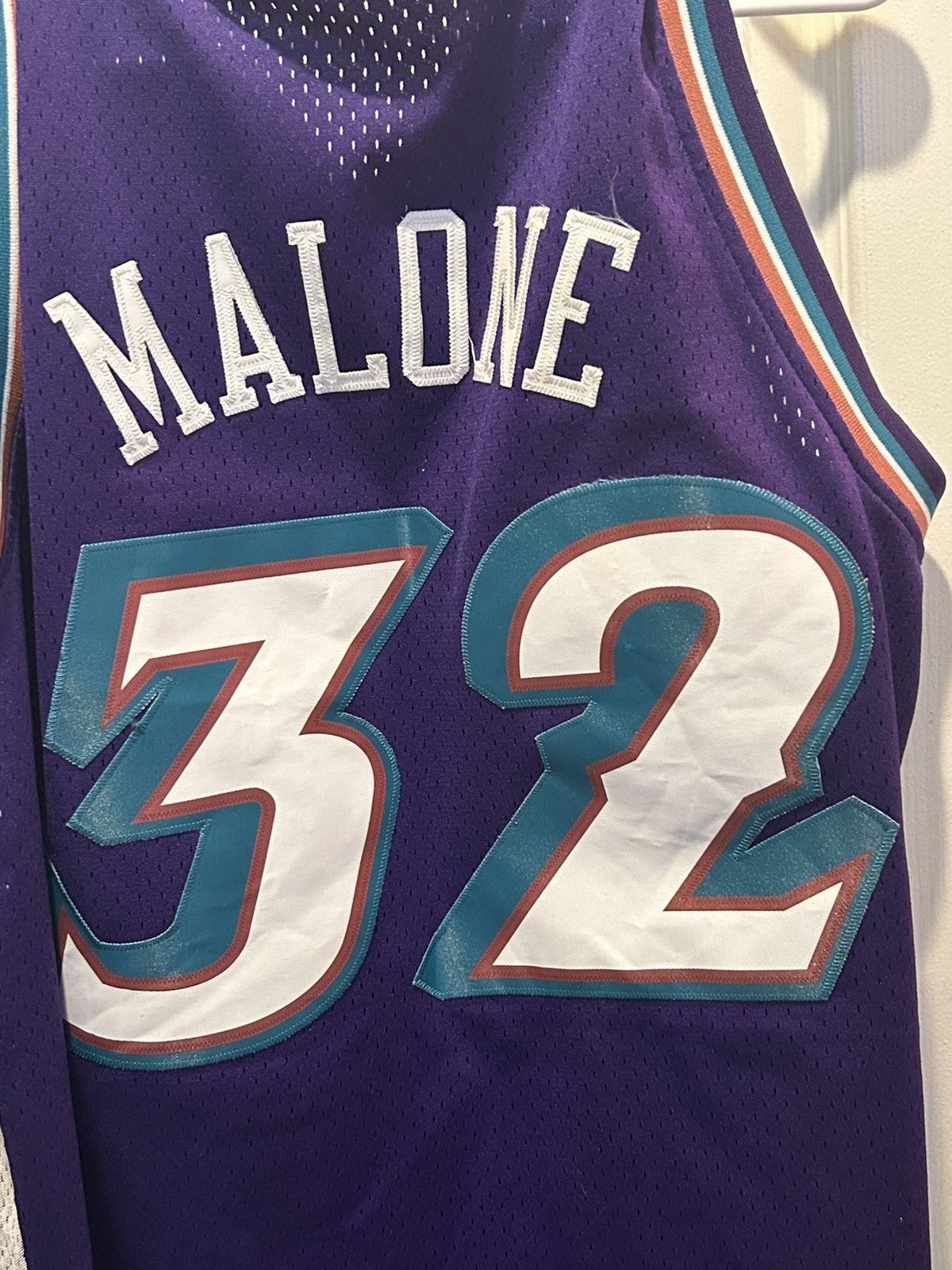 Mitchell & Ness Mitchell and Ness Karl Malone Jersey Size US M / EU 48-50 / 2 - 3 Thumbnail