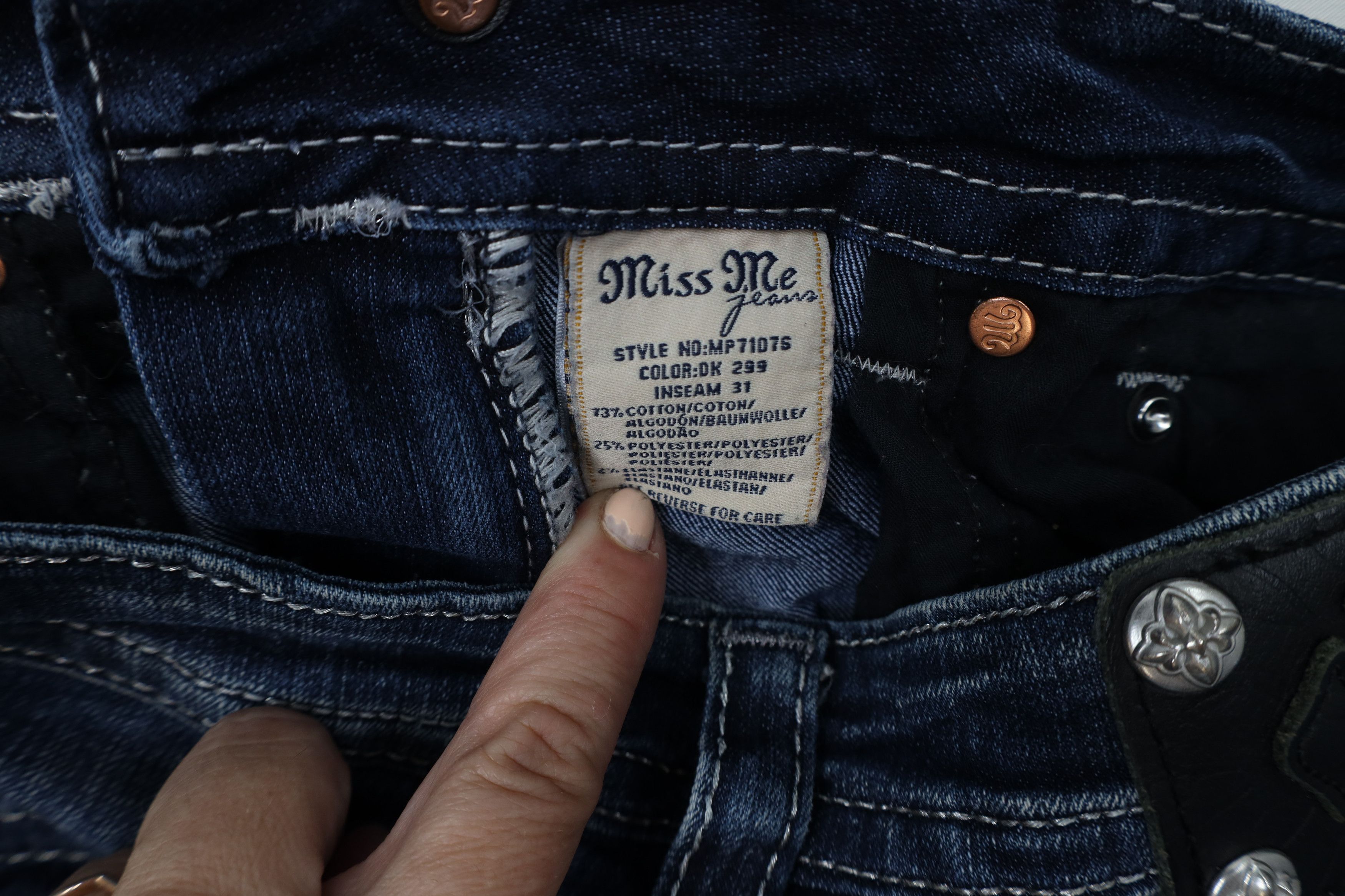 Miss Me Miss Me Thick Stitch Angel Wings Mid Rise Skinny Denim Jeans Size 27" / US 4 / IT 40 - 10 Thumbnail