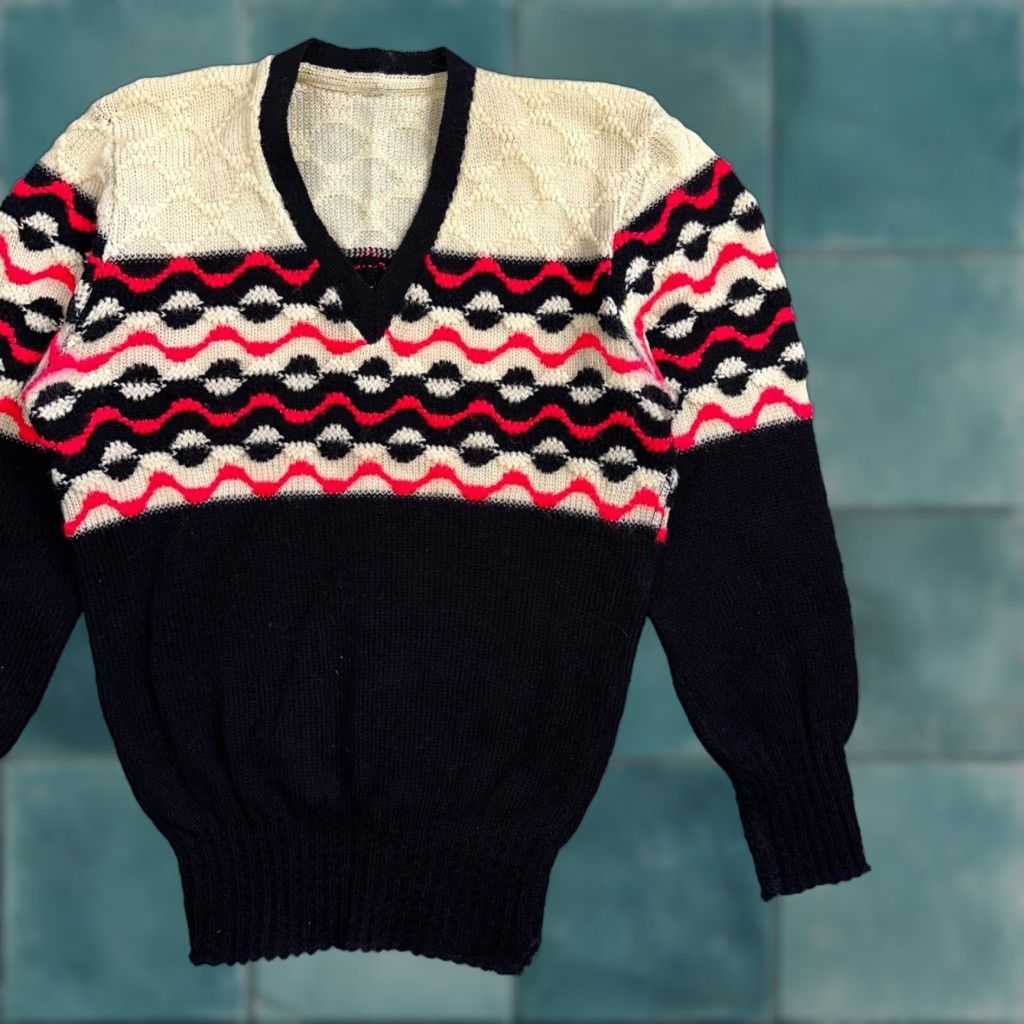 Vintage Vintage 60s 50s Pink Navy Wool Cardigan Sweater Hippie Grandma Core Rockabilly Size US M / EU 48-50 / 2 - 1 Thumbnail