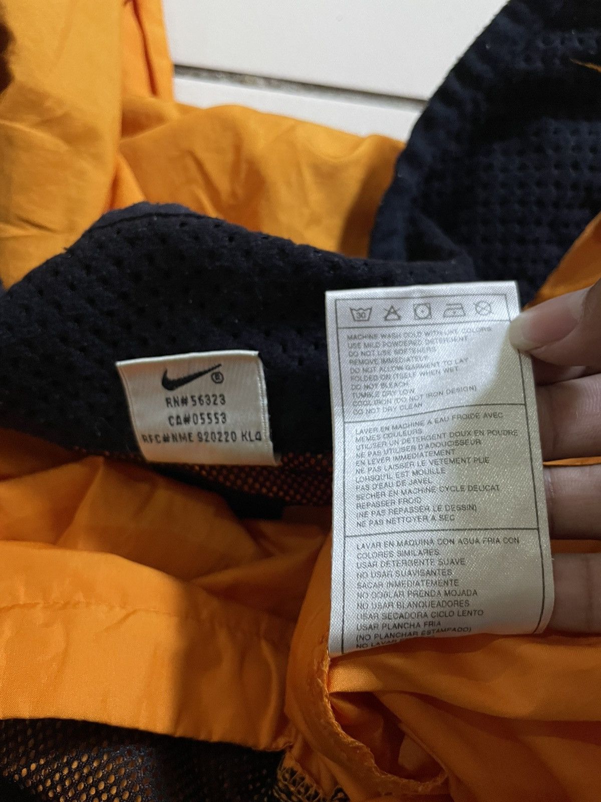 Nike VINTAGE NIKE WINDBREAKER (orange) Size US S / EU 44-46 / 1 - 5 Thumbnail
