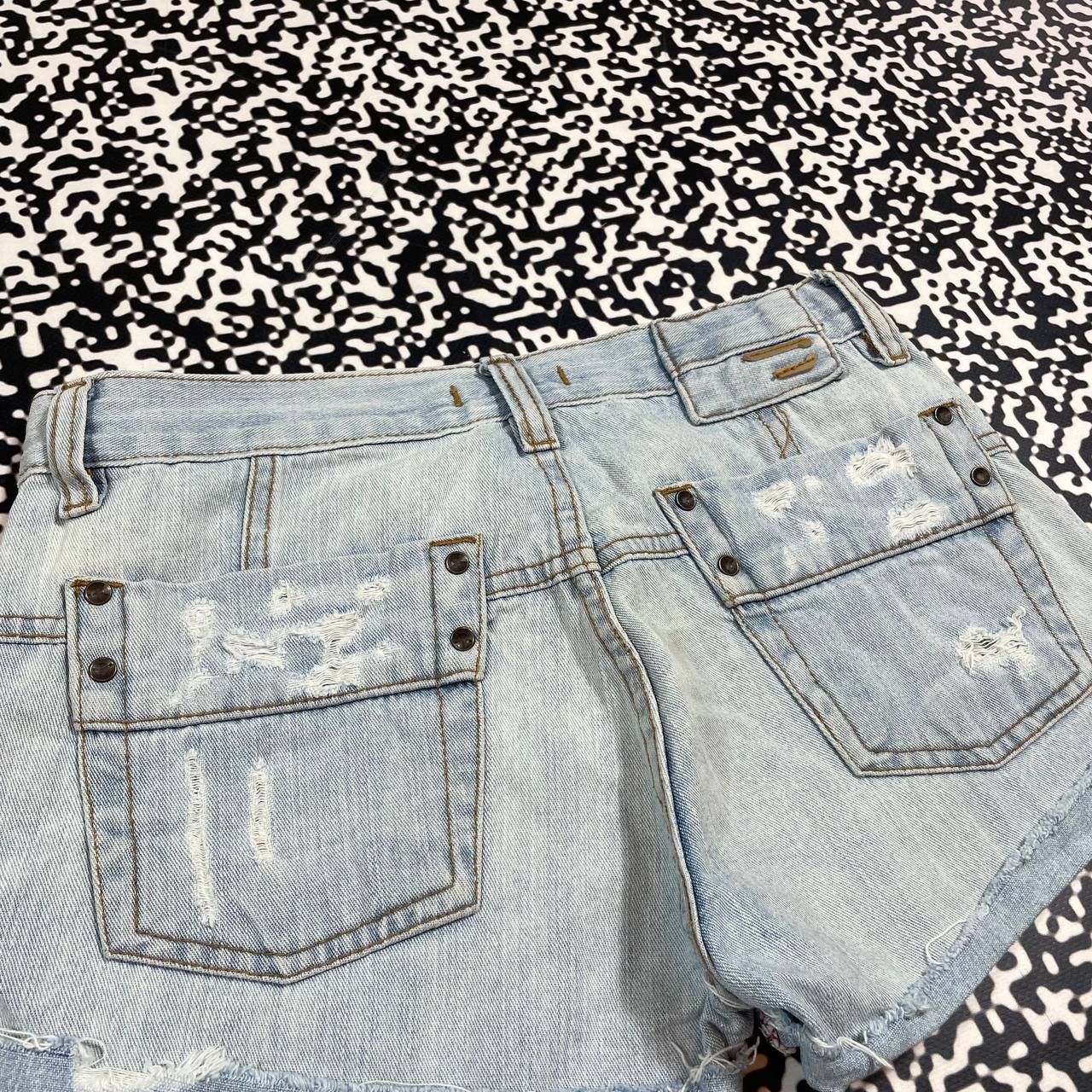 Diesel Vintage Y2K Diesel Distressed Style Mini Shorts 90s Style Size 28" / US 6 / IT 42 - 9 Thumbnail