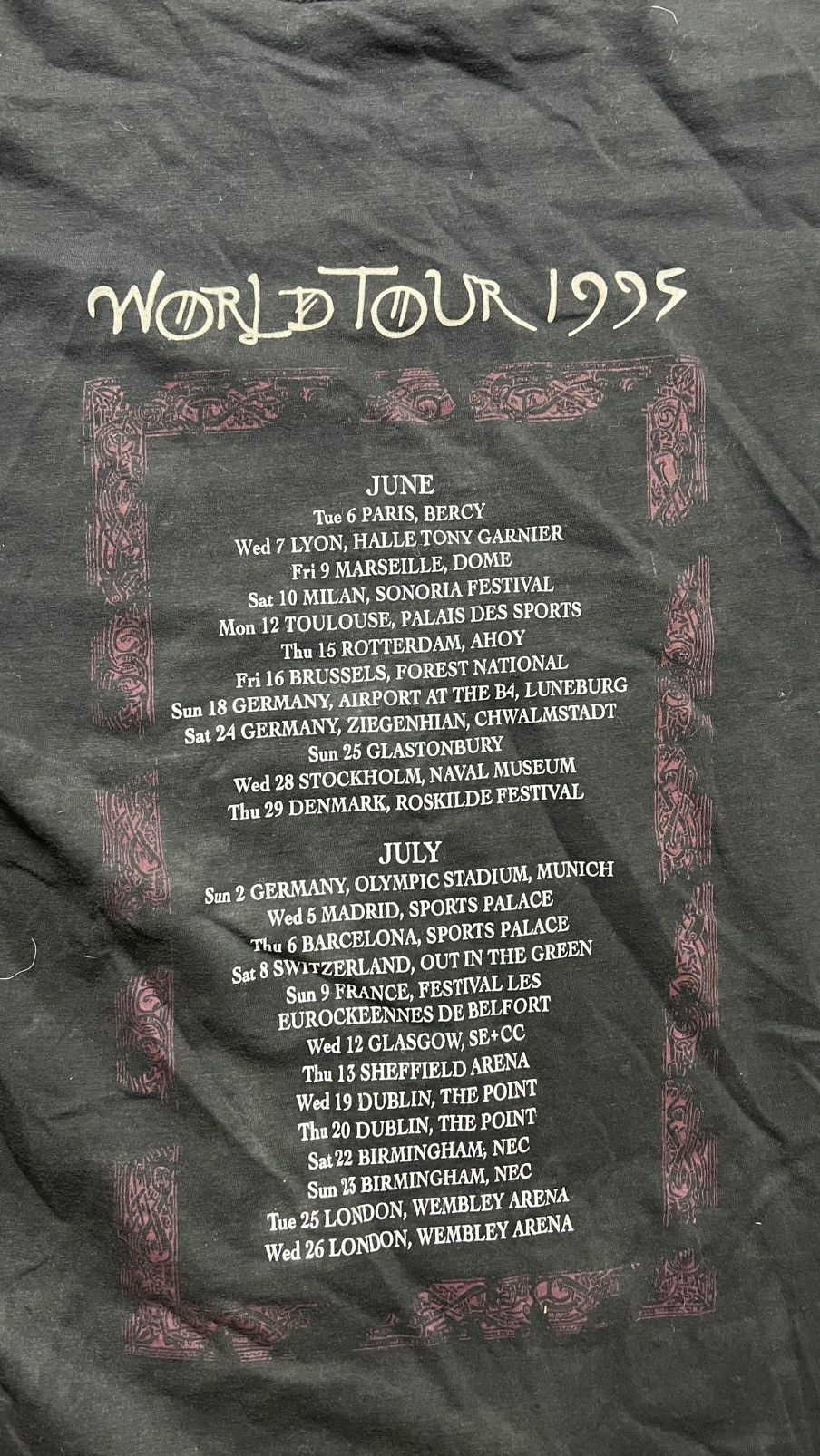Vintage 1995 Jimmy Page Robert Plant no quarter Led Zeppelin t shirt Size US L / EU 52-54 / 3 - 6 Thumbnail