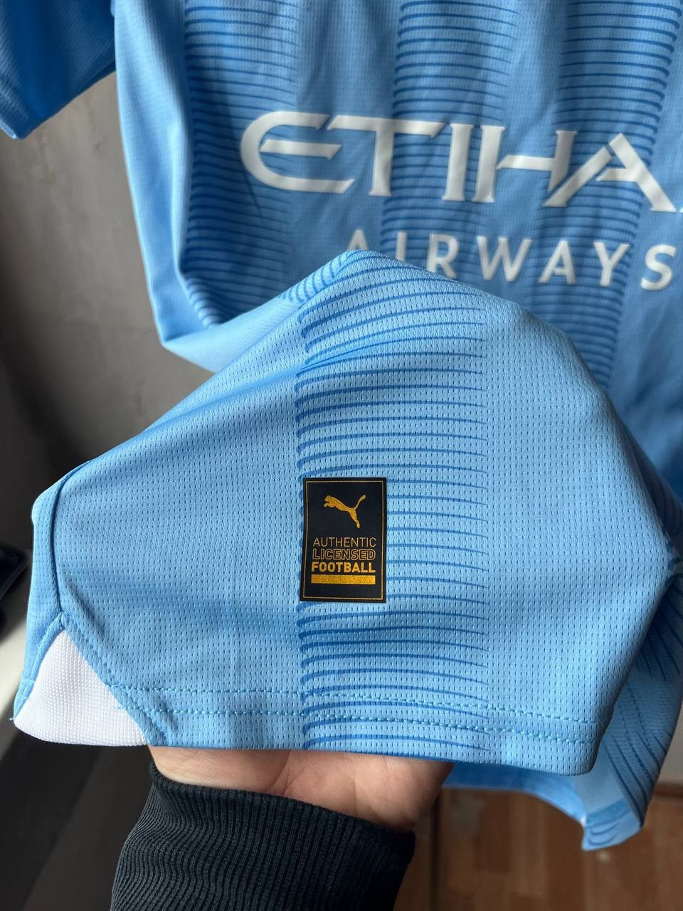 Puma 2023/24 MANCHESTER CITY HOME SOCCER JERSEY FOOTBALL SHIRT S Size US S / EU 44-46 / 1 - 8 Thumbnail