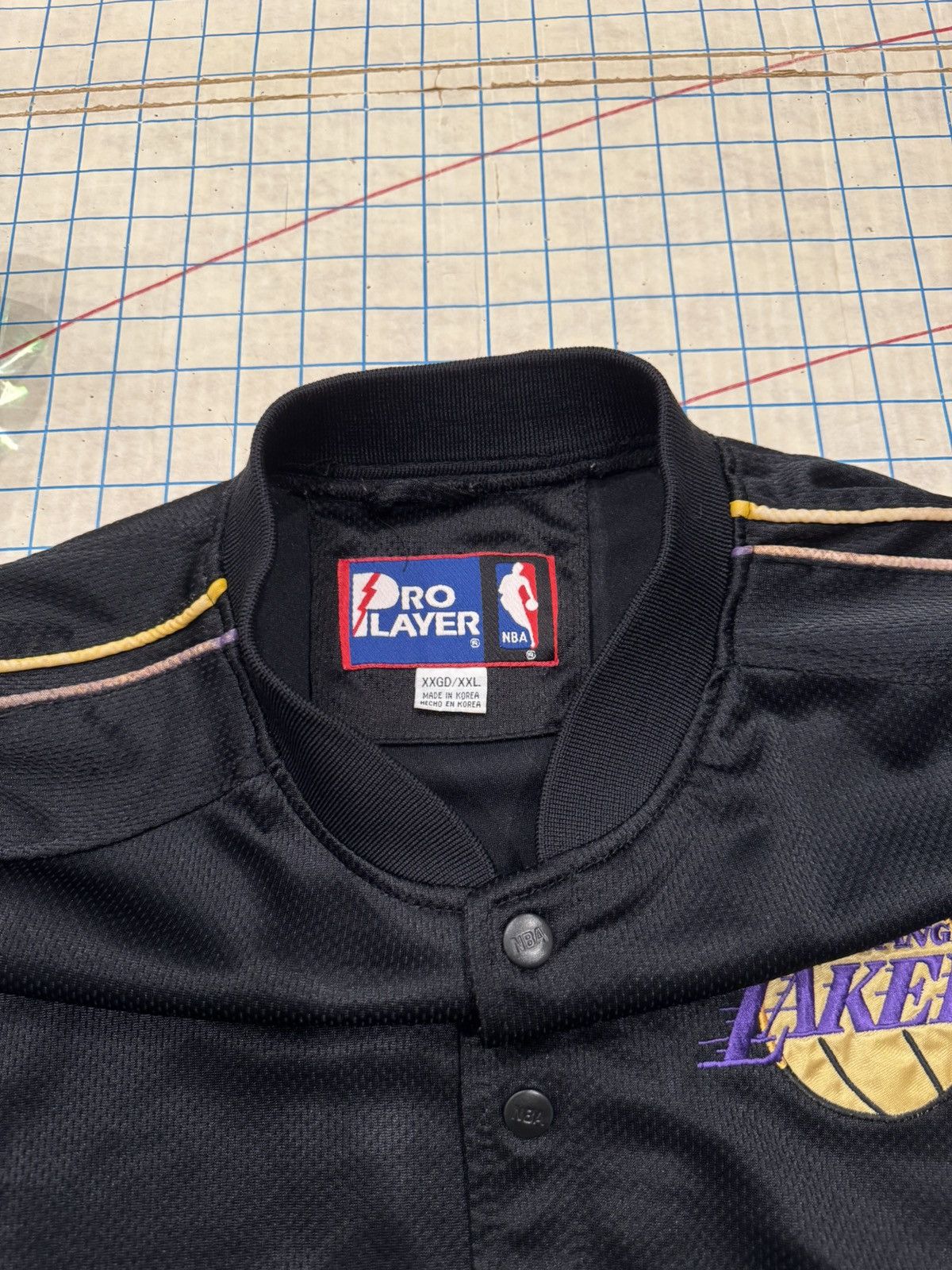 Pro Player Vintage Pro Player LA Lakers Warm Up Shirt L/S Mens Size XL Size US XXL / EU 58 / 5 - 6 Thumbnail