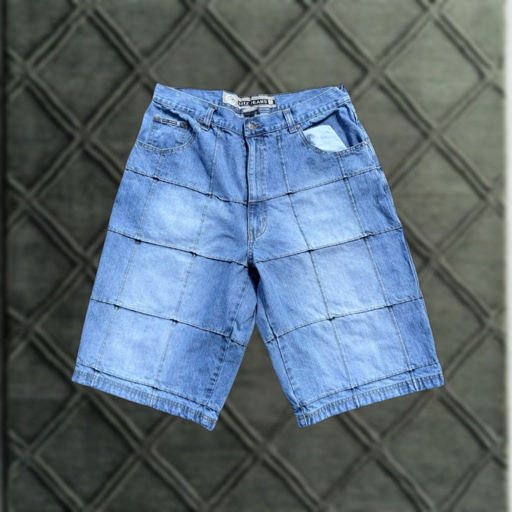 Vintage VINTAGE Noiz Jeans Light Wash Patchwork Baggy Skater Jorts Bermuda Shorts Sz 38 Mens Blue 2000s Size US 38 / EU 54 - 1 Thumbnail