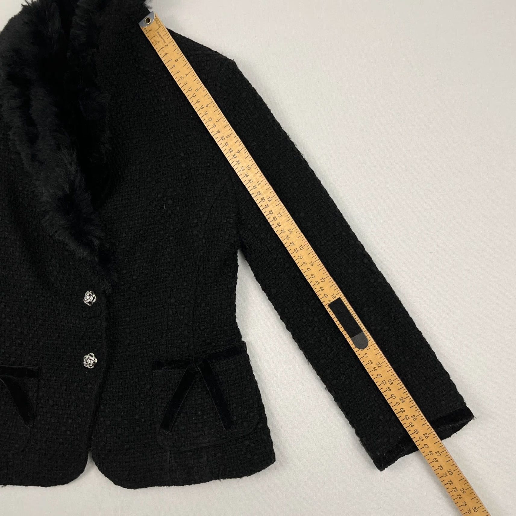 Vintage Cortefiel Jacket Womens 46 Black Tweed Wool Faux Fur Shawl Accent Bow Evening Chic Y2K Size S / US 4 / IT 40 - 5 Thumbnail