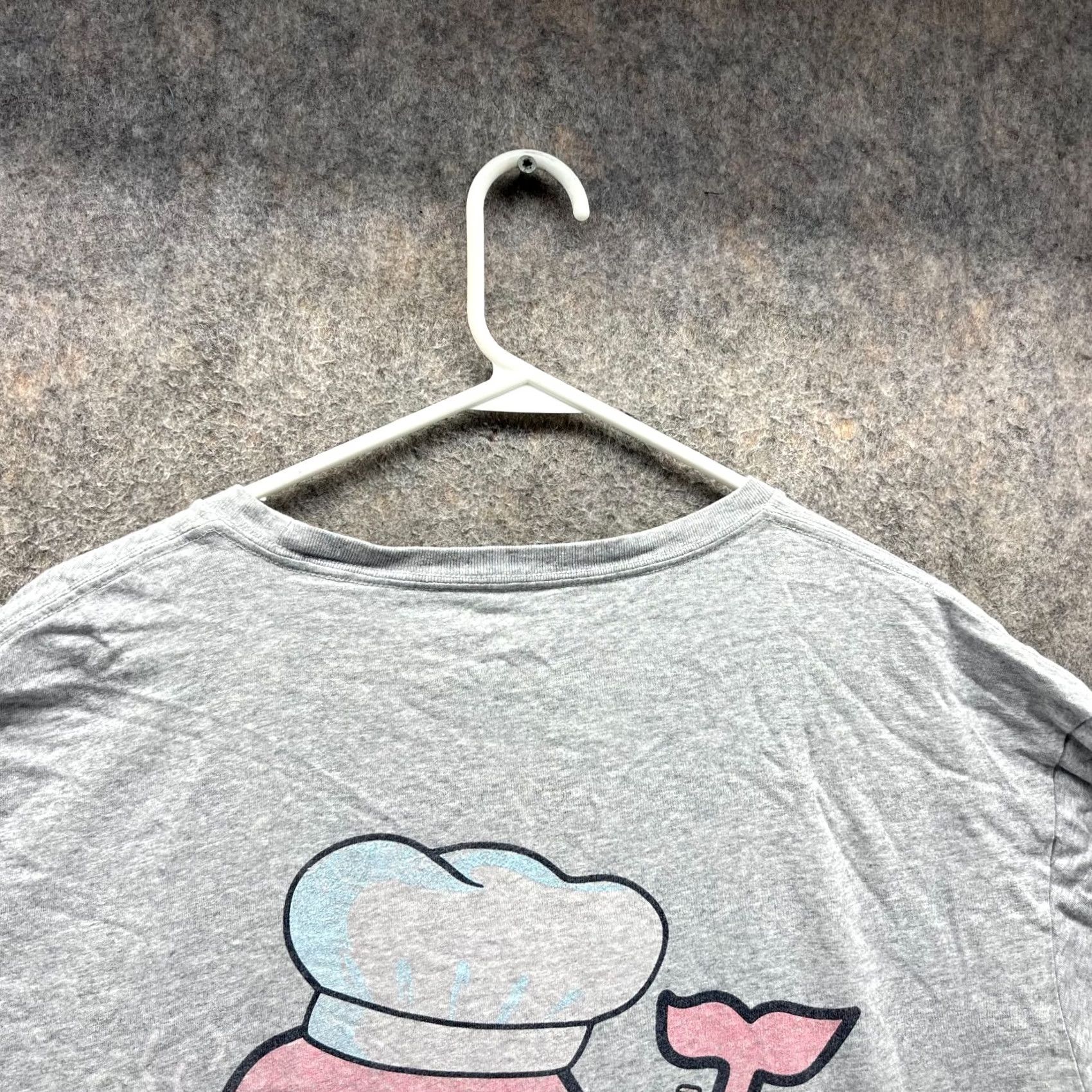 Vineyard Vines Vineyard Vines Shirt Men 2XB Gray Pink BBQ Whale Pocket Tee Limited Edition T-Shirt Big & Tall Size US XXL / EU 58 / 5 - 2 Thumbnail
