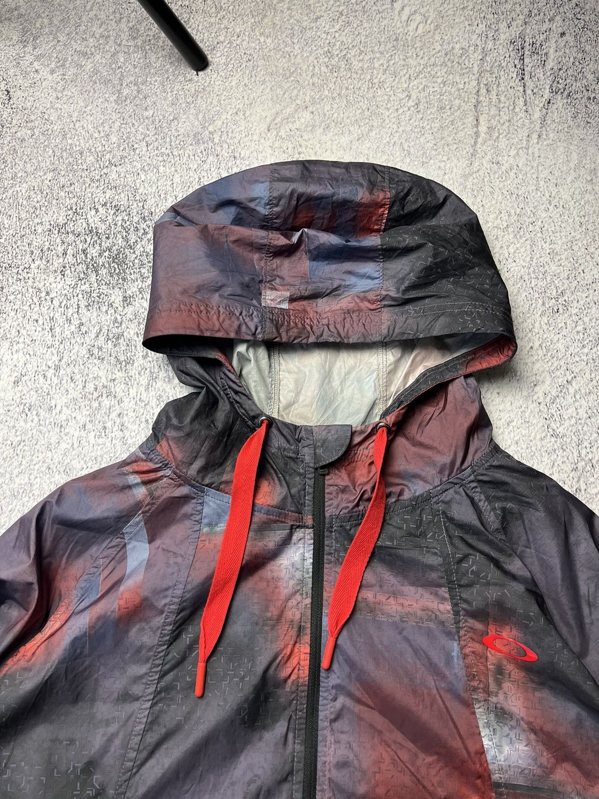 Oakley Vintage Oakley waterproof windbreaker jacket size L Size US L / EU 52-54 / 3 - 13 Thumbnail