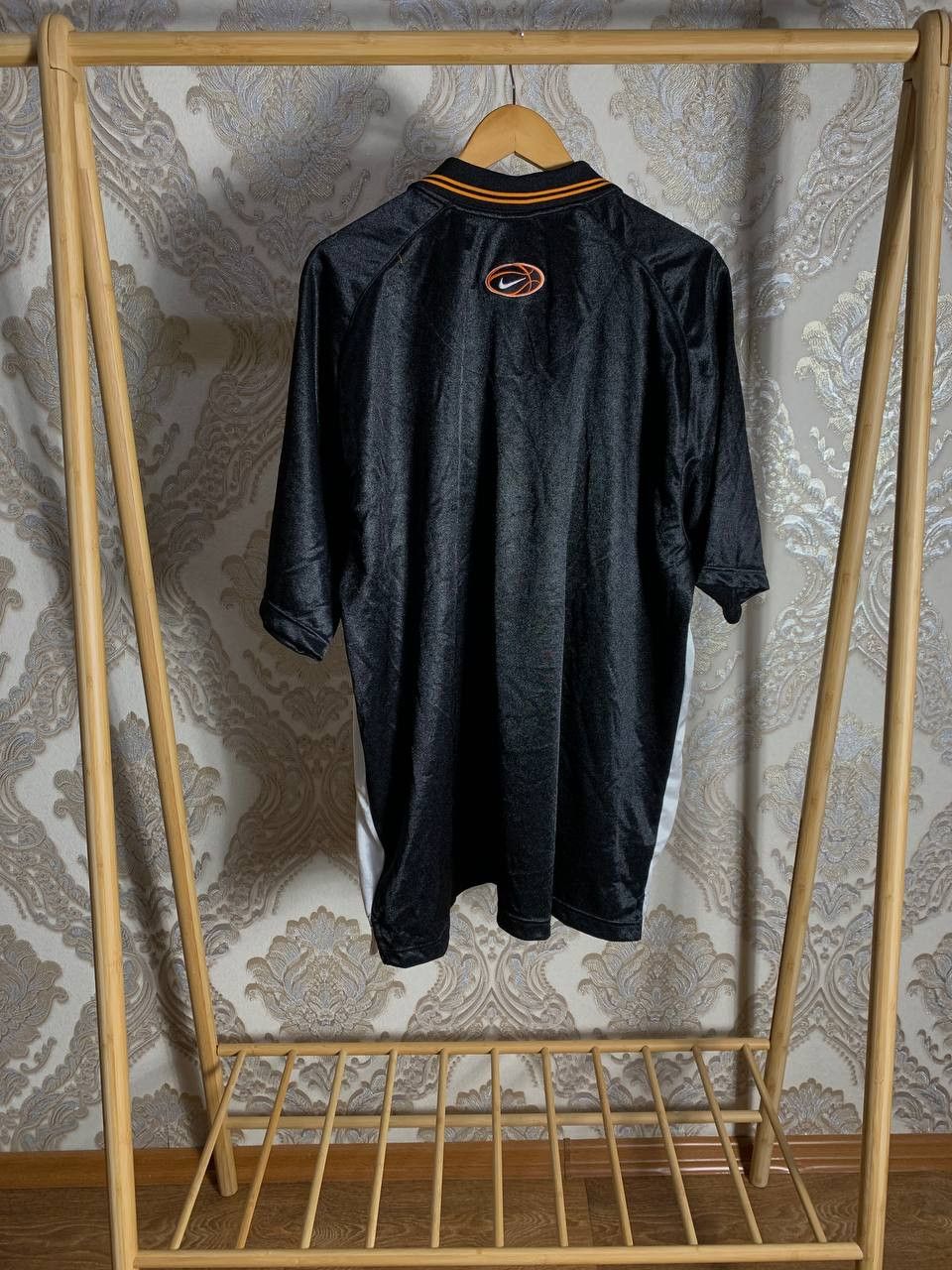 Nike Vintage Nike Basketball Retro T-shirt Swoosh Drill Y2K 90s Size US XL / EU 56 / 4 - 13 Thumbnail