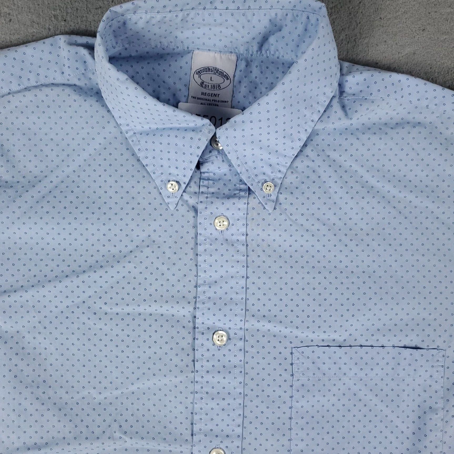 Brooks Brothers Brooks Brothers Blue Geometric Button-Up Shirt Men's Large Long Sleeve Casual Size US L / EU 52-54 / 3 - 2 Thumbnail