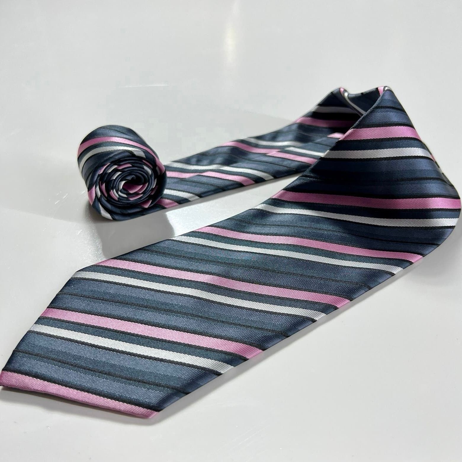 Giorgio Armani Giorgio Armani Men's Tie Black Pink Silver 100% Silk Necktie Size ONE SIZE - 1 Thumbnail