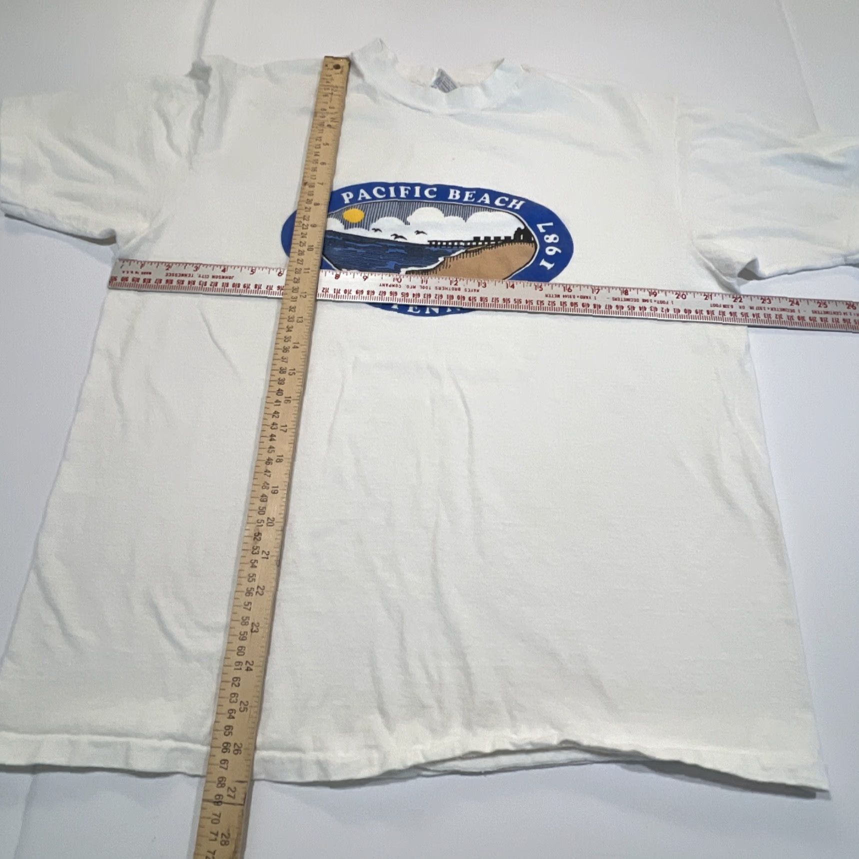 Hanes VINTAGE Pacific Beach Centennial T Shirt Men’s XL White 1987 Graphic Tee Hanes Single Stitch California Mens Size US XL / EU 56 / 4 - 7 Thumbnail
