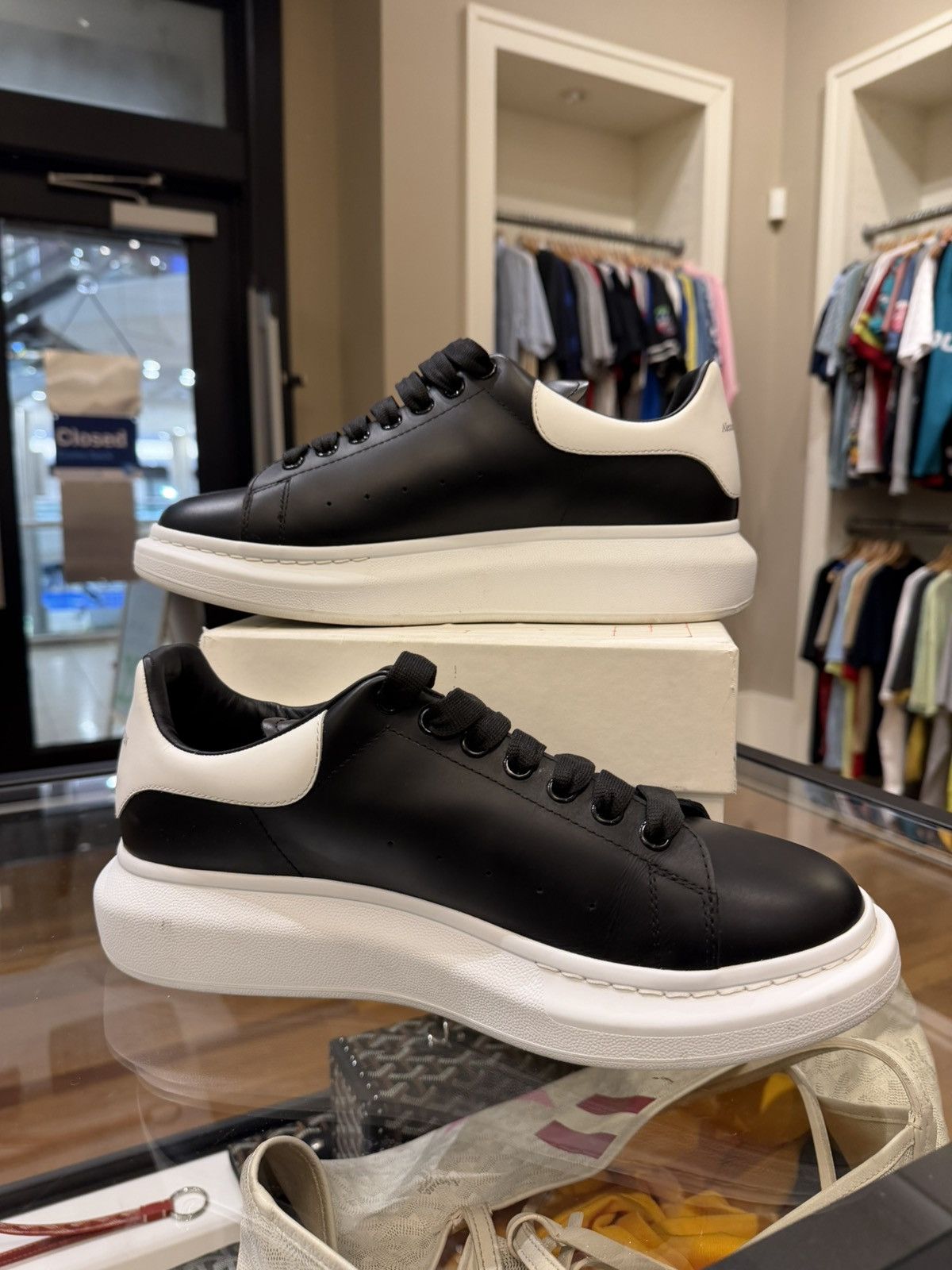 Alexander McQueen Alexander McQueen Oversized Size US 12 / EU 45 - 3 Thumbnail
