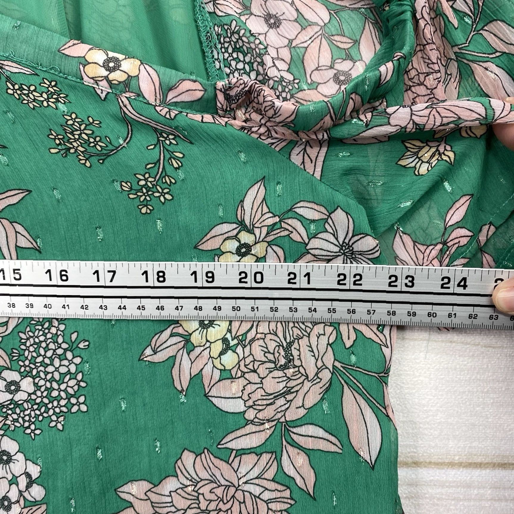 Torrid Torrid Blouse Top 3X Green Floral Cold Shoulder Sleeve Spaghetti Adjustable Strap V-Neck Polyester Bohemian Womens Size XXL / US 16-18 / IT 52-54 - 6 Thumbnail