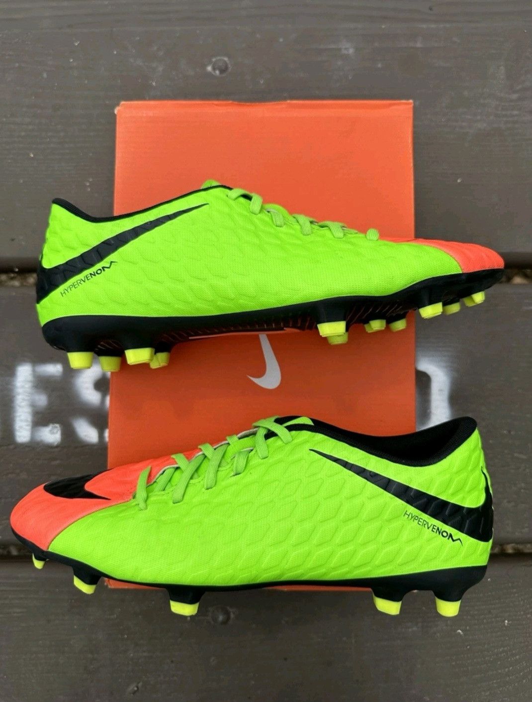 Nike Nike Hypervenom Phade 3 FG Electric Green / Black Size 9 Men Size US 9 / EU 42 - 4 Thumbnail