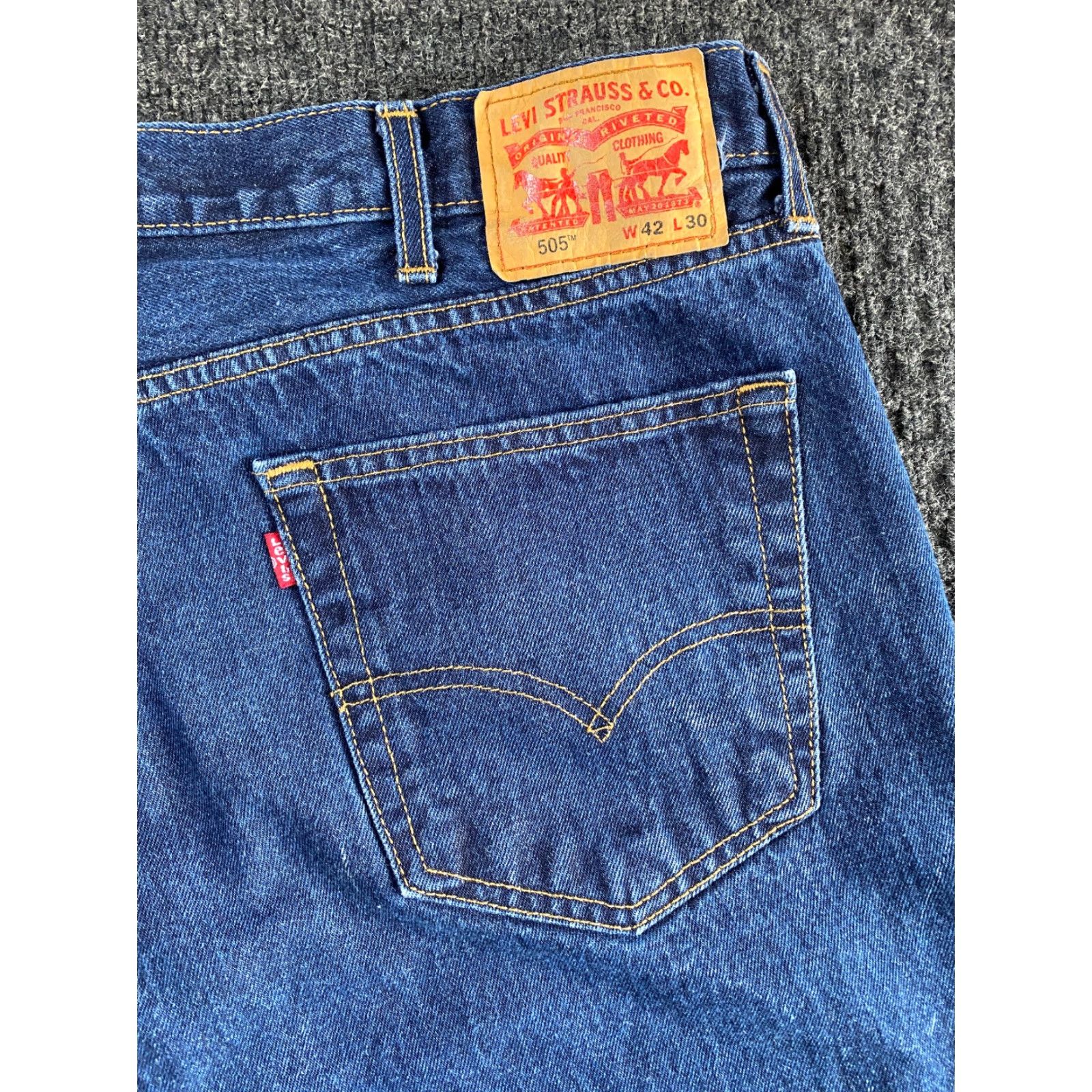 Levi's VINTAGE Levi’s 505 Denim Jeans 42 x 30 Medium Wash Mens Regular Jeans Blue 80s 90s Retro Hip Hop Rock USA Size US 42 / EU 58 - 3 Thumbnail