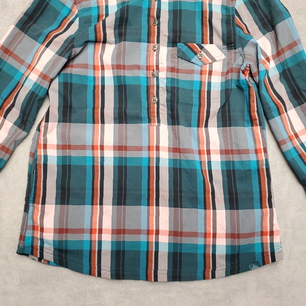 Prana prAna Hoodie Shirt Womens S Green Plaid Hooded Henley Performance Outdoor Gorp Shirt Hoodie Womens S Green Plaid Henley Size S / US 4 / IT 40 - 2 Thumbnail