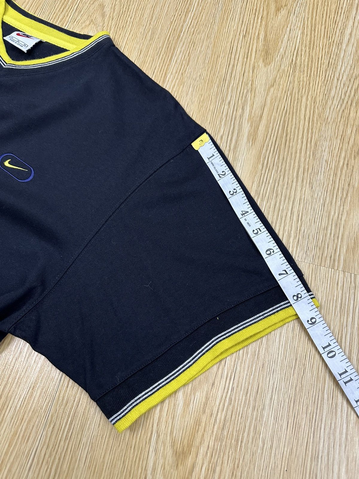 Nike Vintage Nike Swoosh 90s Embroidery Logo A667 Size US M / EU 48-50 / 2 - 6 Thumbnail