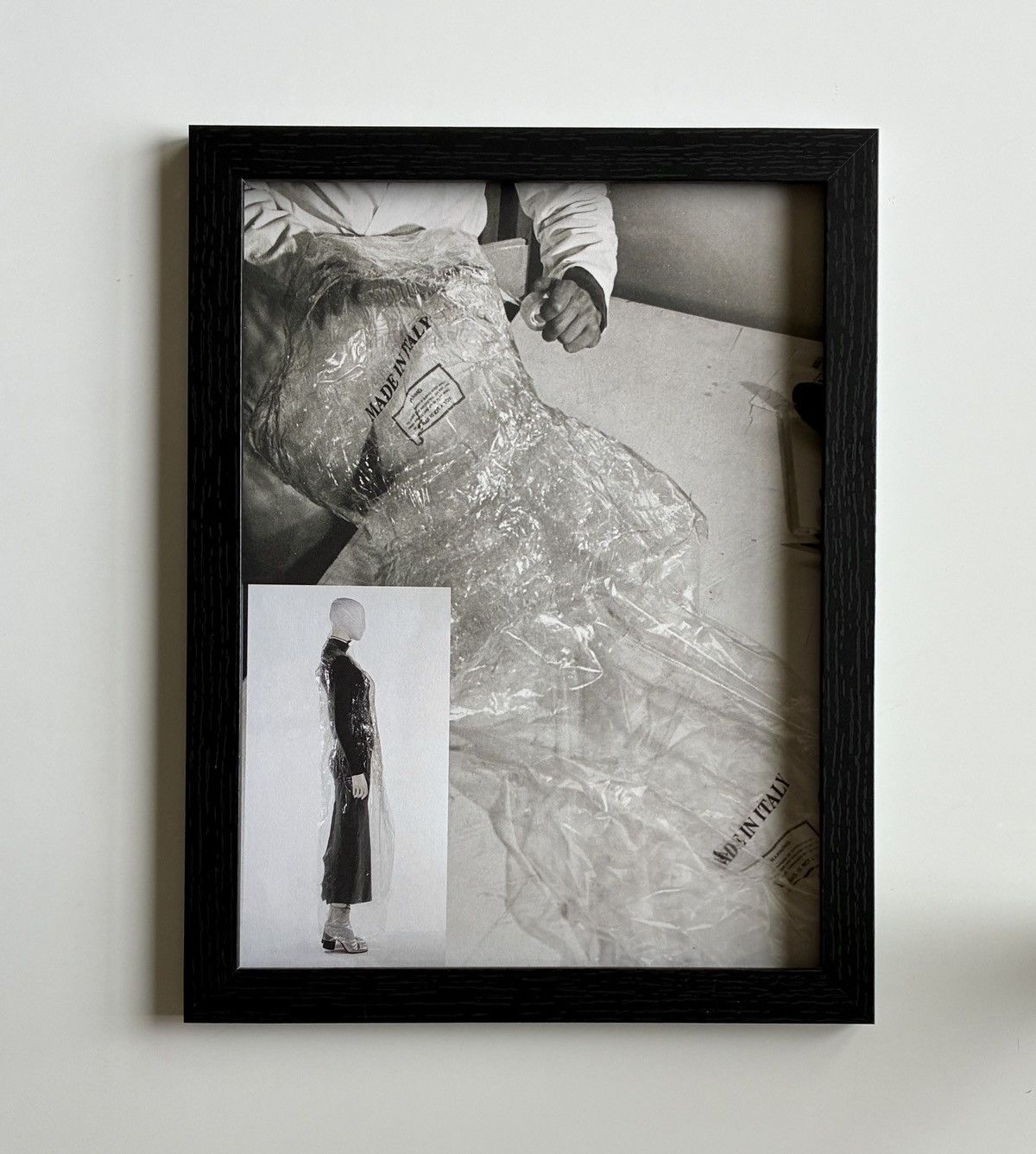 Maison Margiela Maison Margiela Archive Fashion photo framed 9x12 Size ONE SIZE - 1 Thumbnail