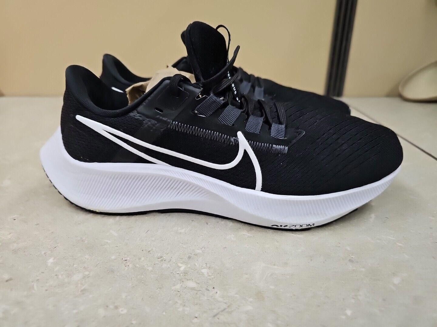 Nike Size 8- Nike Women's Air Zoom Pegasus 37.5 Black White Size US 8 / EU 41 - 5 Thumbnail