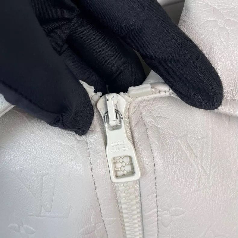Louis Vuitton Louis Vuitton White full print leather coat lapel long sle Size US L / EU 52-54 / 3 - 6 Thumbnail