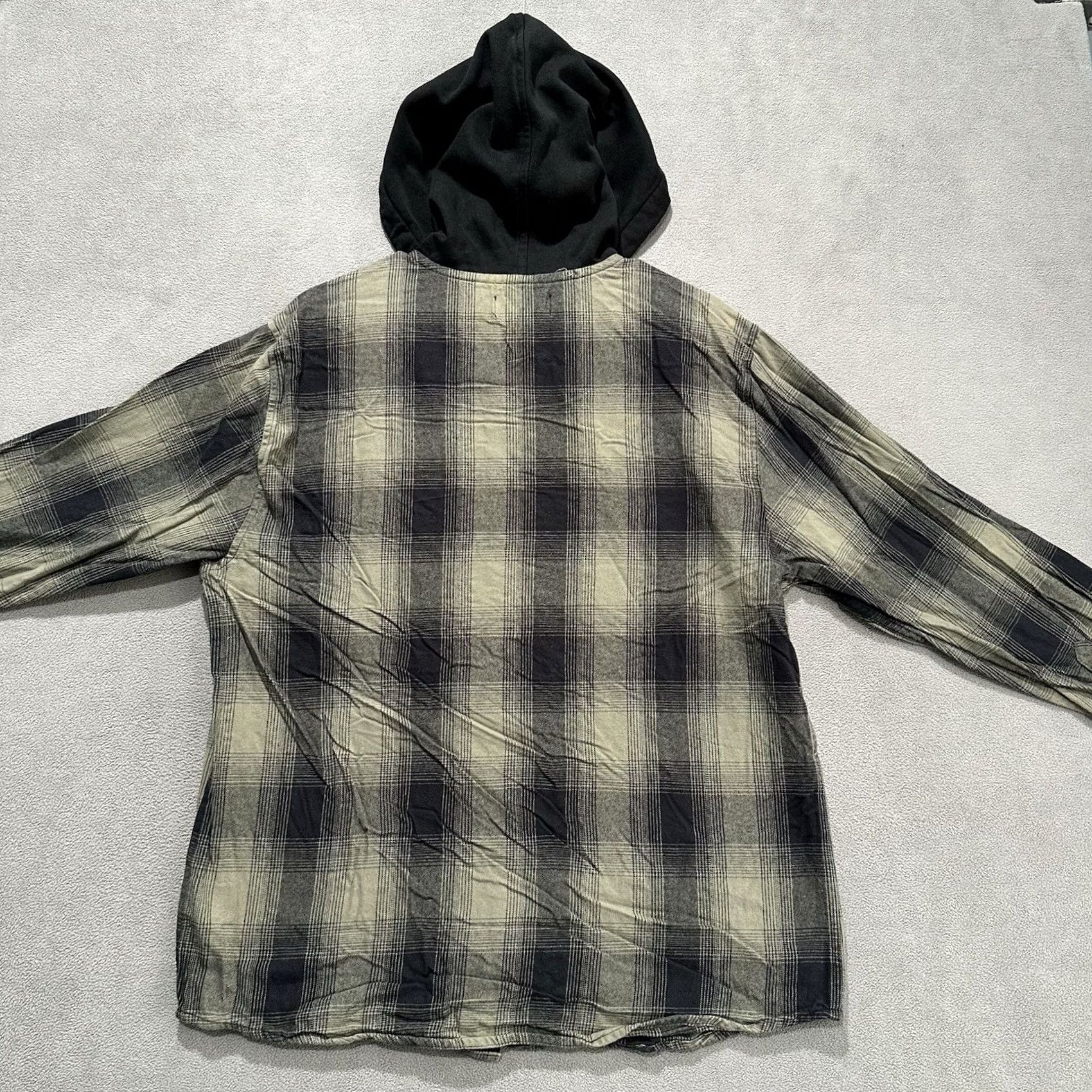 Vintage No Boundaries Shirt Mens Large Olive Green Plaid Hooded Flannel Oversized Fit Size US L / EU 52-54 / 3 - 2 Thumbnail