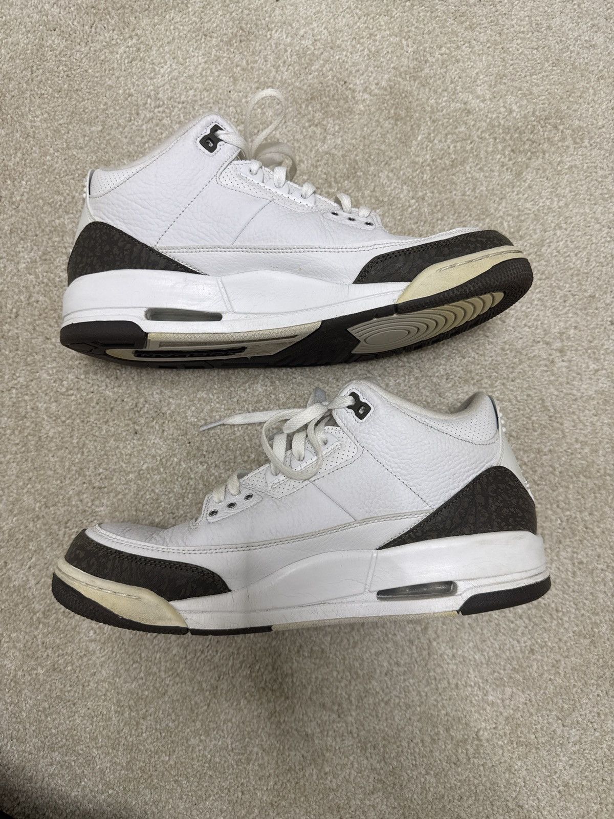 Jordan Brand Jordan 3 Mocha Size US 11.5 / EU 44-45 - 2 Thumbnail