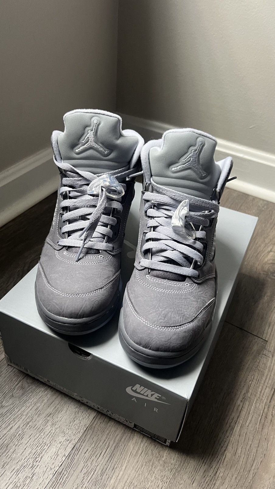 Jordan Brand Jordan 5 wolf grey Size US 8 / EU 41 - 2 Thumbnail