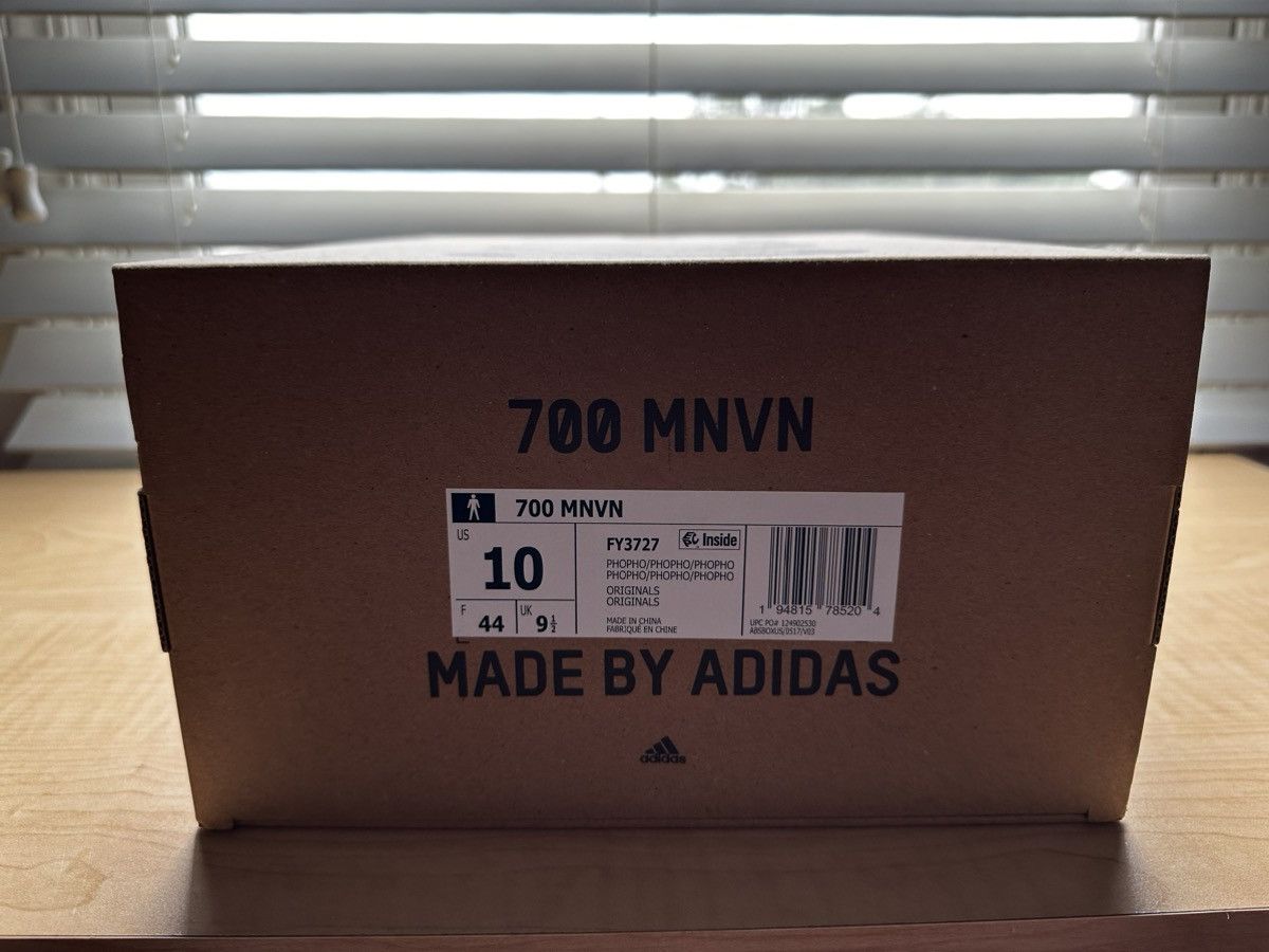 Adidas × Yeezy Yeezy 700 MNVN Phosphor Size US 10 / EU 43 - 8 Thumbnail