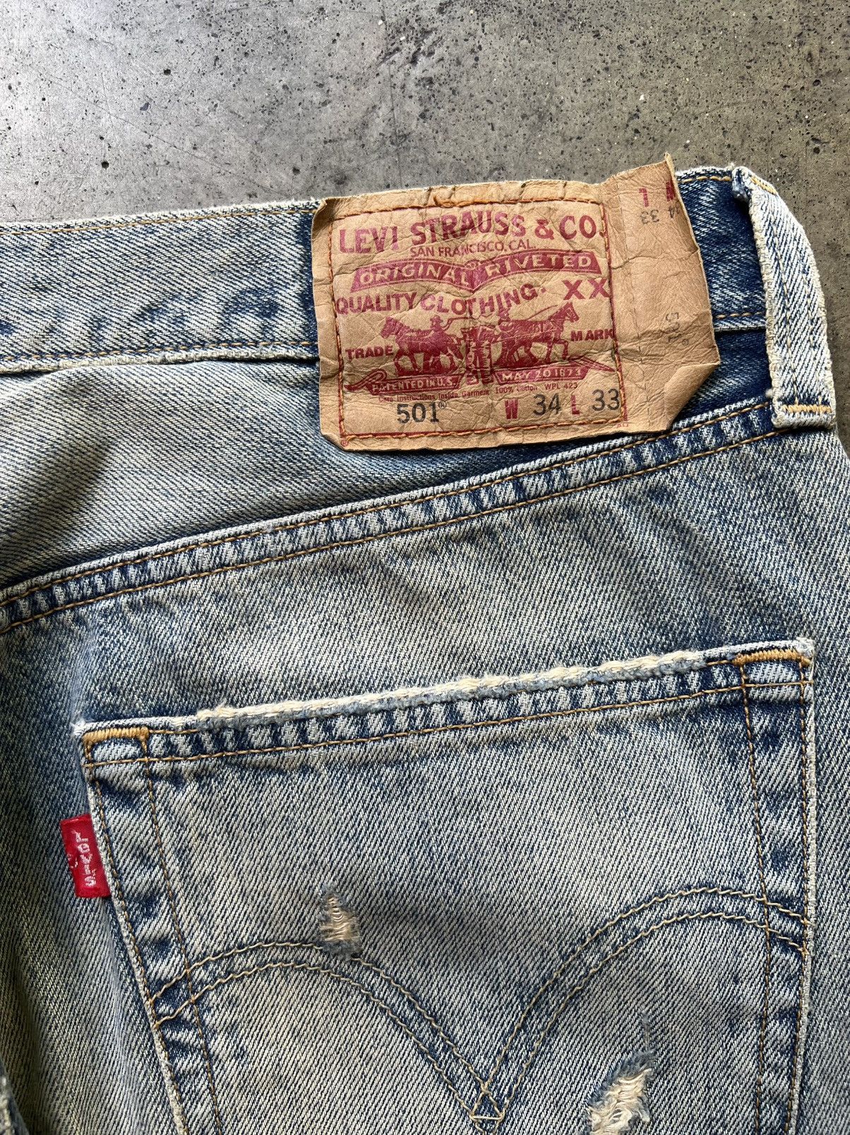 Levi's 2010 Levi’s 501 “Loved To Death” Denim Jeans Homer Campbell Size US 34 / EU 50 - 16 Thumbnail